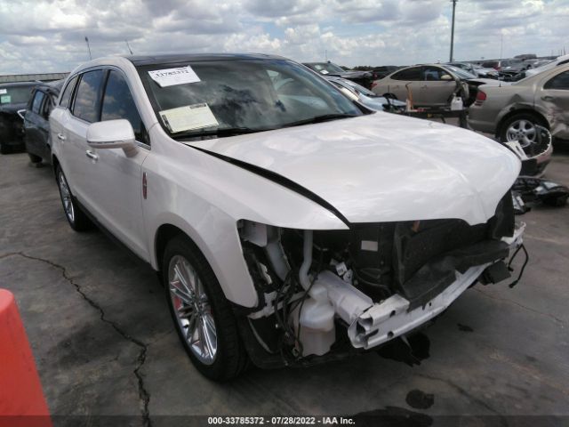 LINCOLN MKT 2019 2lmhj5at2kbl01358