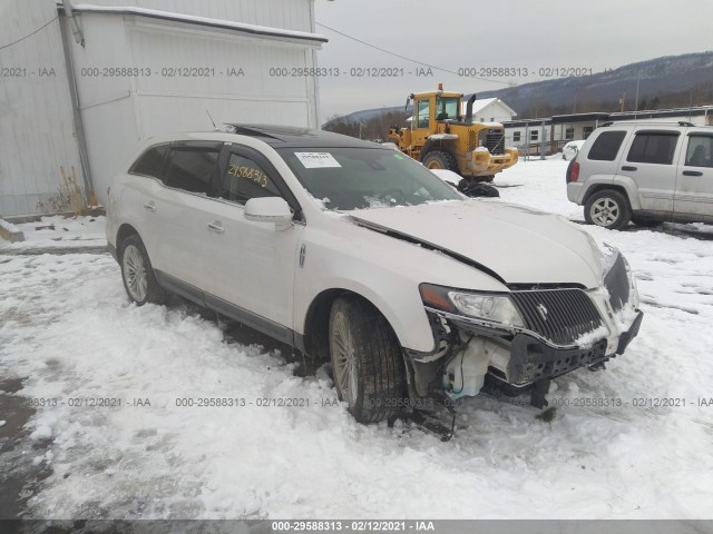 LINCOLN MKT 2015 2lmhj5at3fbl04727