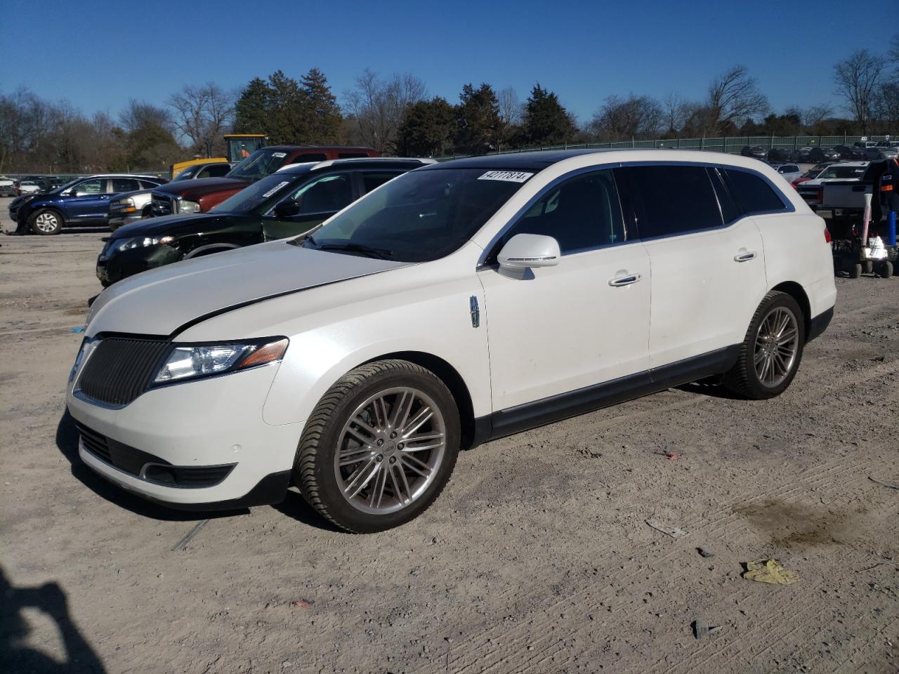 LINCOLN MKT 2015 2lmhj5at3fbl04730