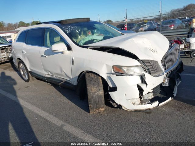 LINCOLN MKT 2013 2lmhj5at6dbl55166