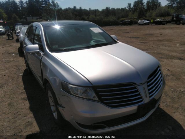 LINCOLN MKT 2018 2lmhj5at6jbl02107