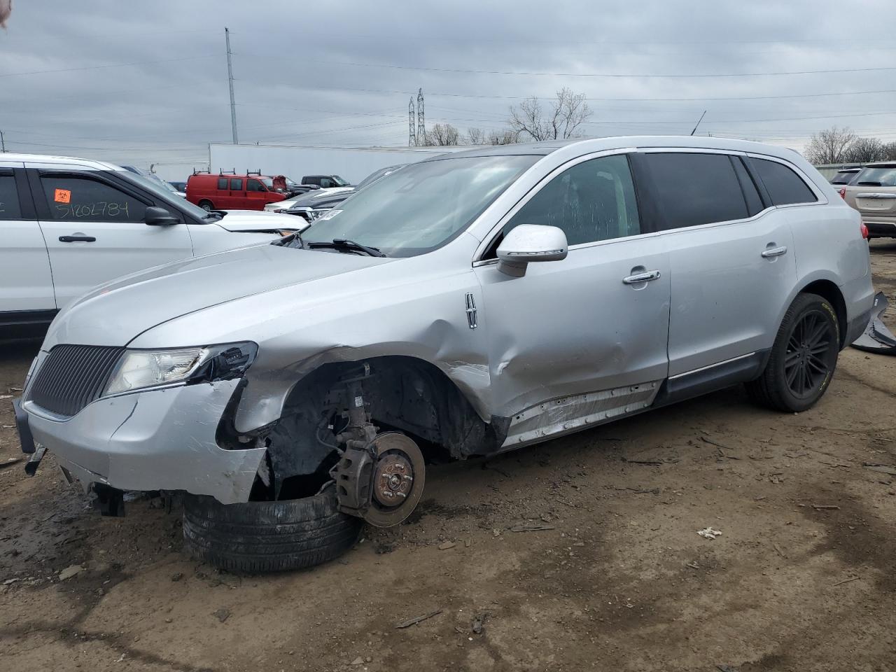 LINCOLN MKT 2014 2lmhj5at8ebl50830