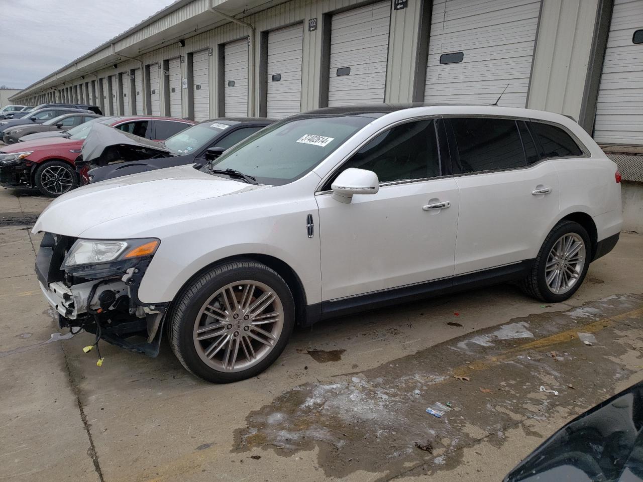 LINCOLN MKT 2015 2lmhj5atxfbl03672