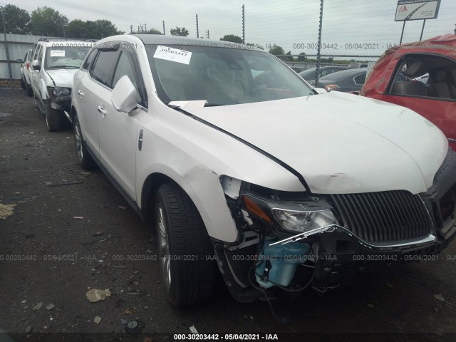 LINCOLN MKT 2013 2lmhj5fk3dbl54850