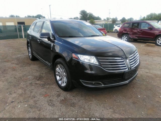 LINCOLN MKT 2017 2lmhj5nk0hbl01367