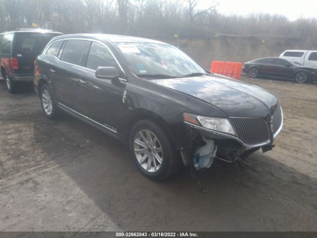 LINCOLN MKT 2016 2lmhj5nk2gbl01157