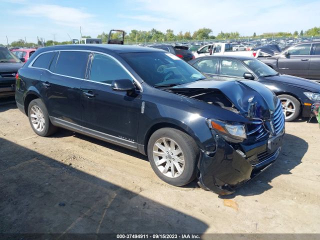 LINCOLN MKT 2018 2lmhj5nk2jbl01926