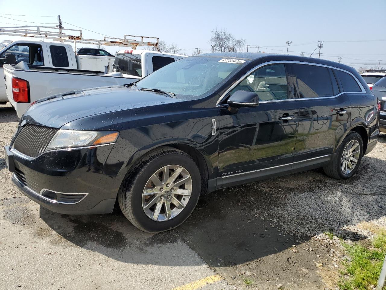 LINCOLN MKT 2016 2lmhj5nk3gbl00650