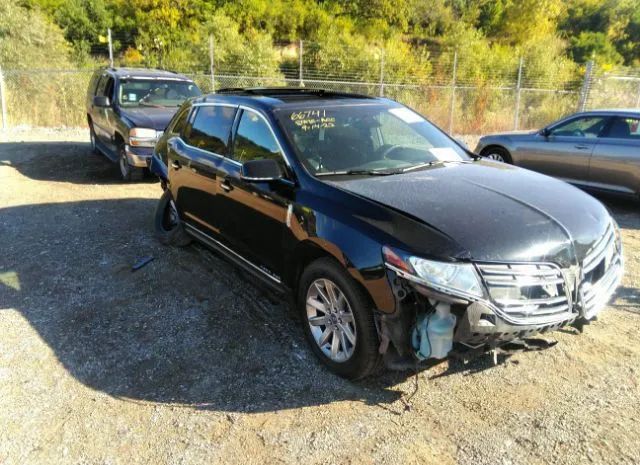 LINCOLN MKT 2017 2lmhj5nk3hbl00164