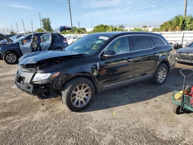 LINCOLN MKT 2018 2lmhj5nk3jbl02406