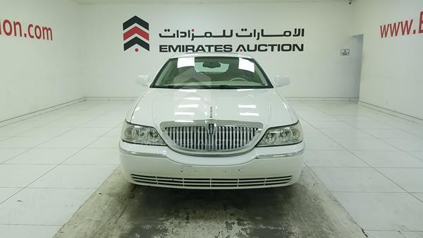 LINCOLN TOWN CAR 2010 2lnbl8ev1ax616873