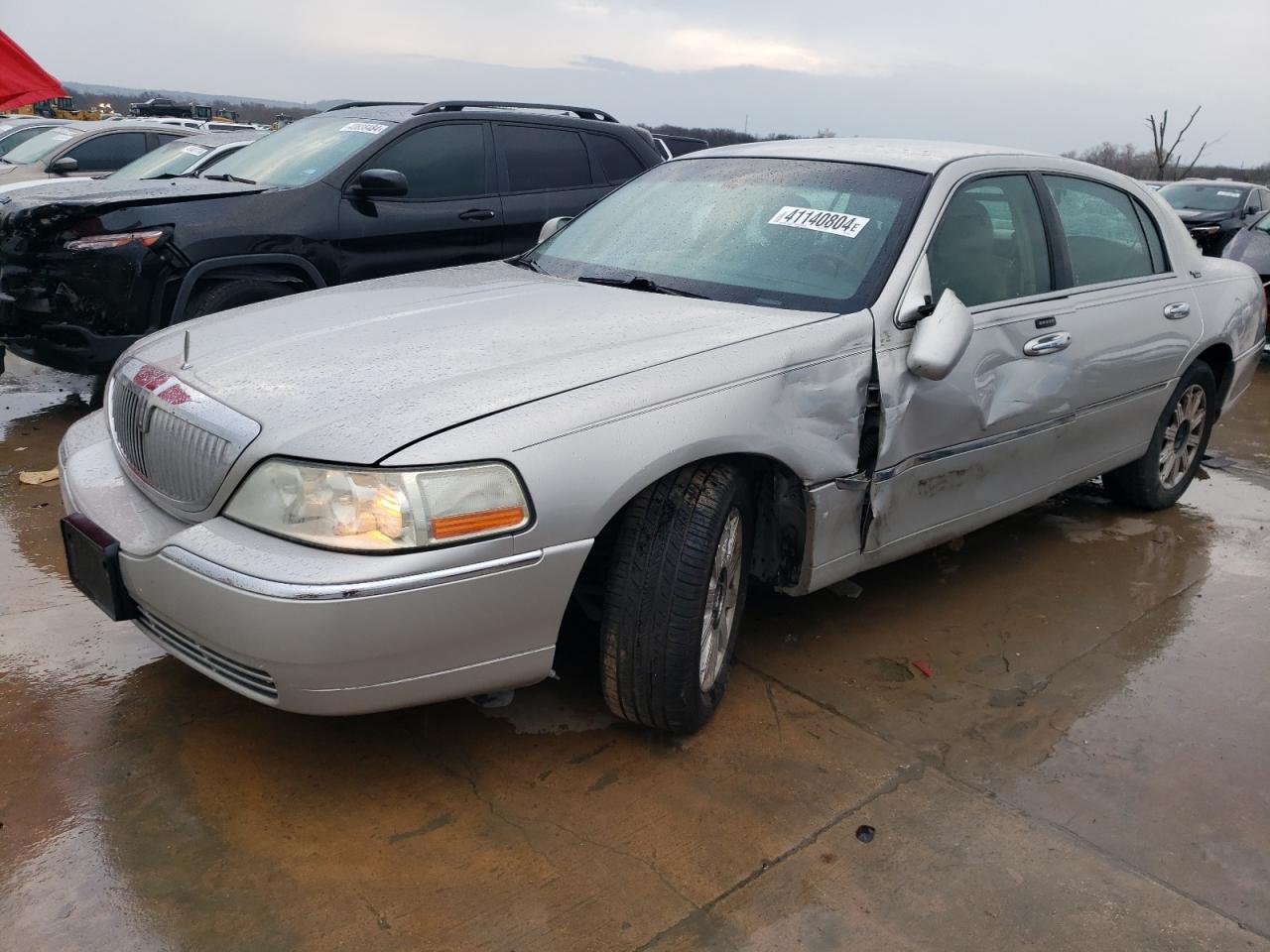 LINCOLN TOWN CAR 2008 2lnhm82v18x650057