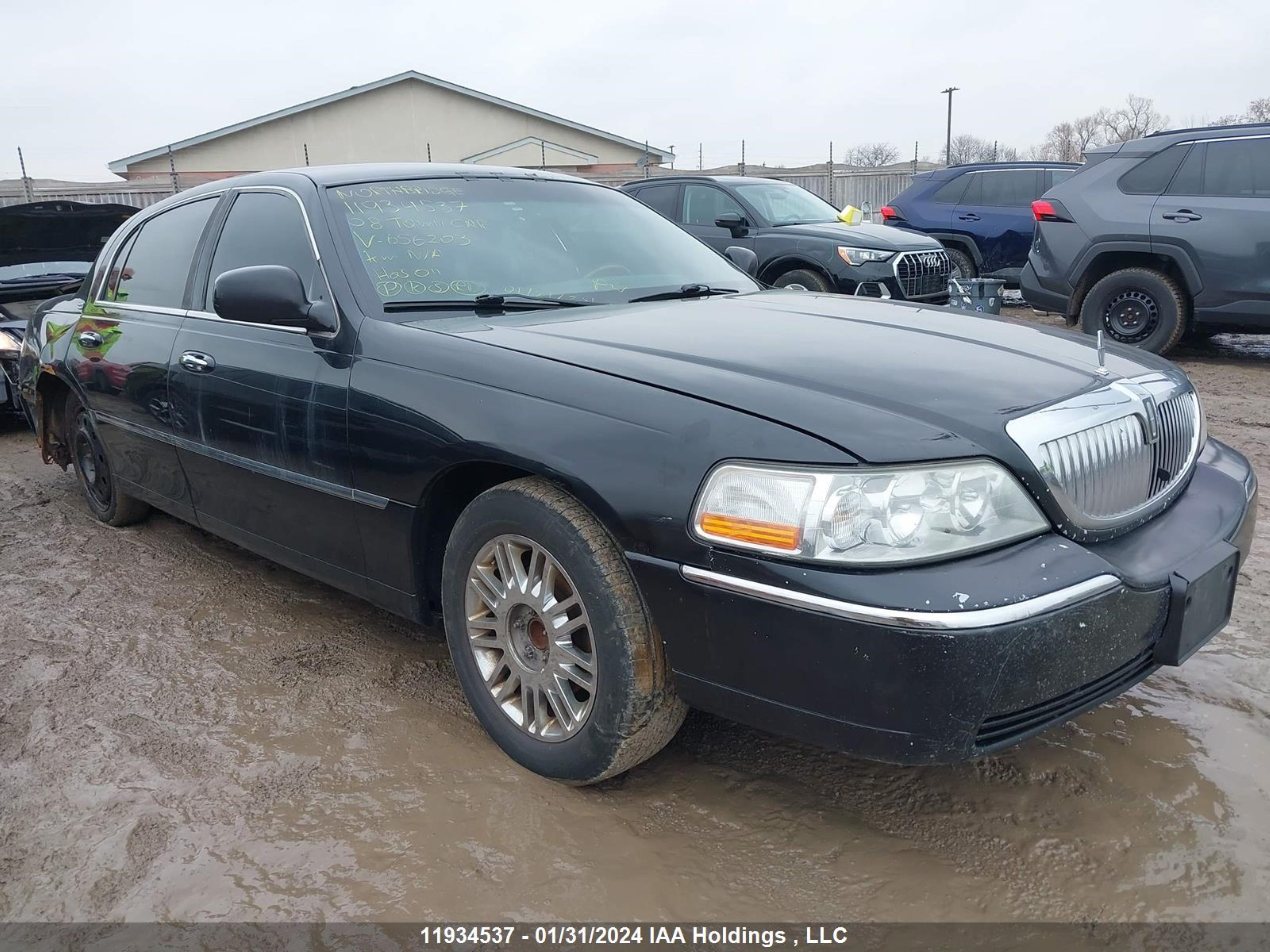 LINCOLN TOWN CAR 2008 2lnhm82w48x656203