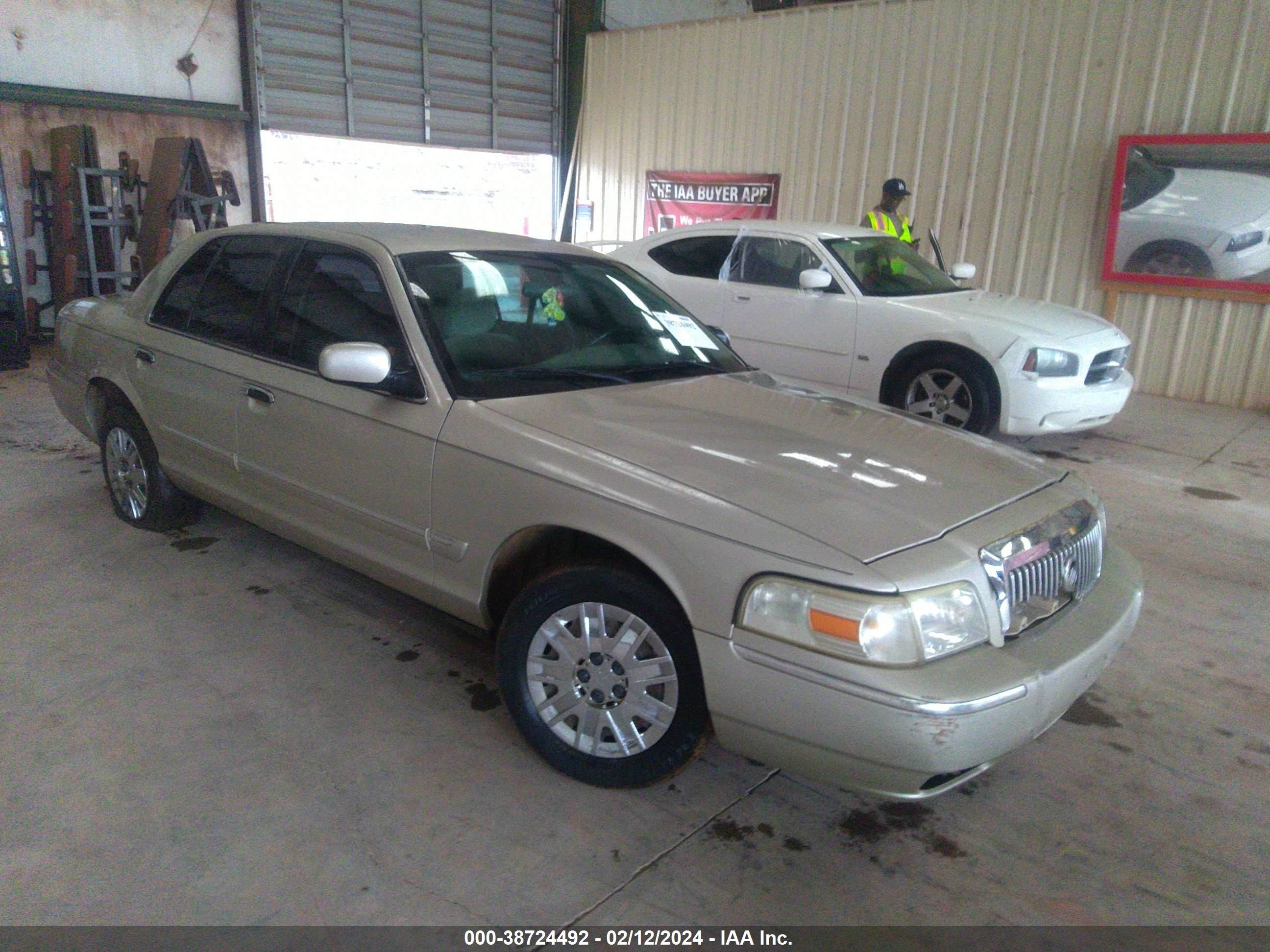 MERCURY GRAND MARQUIS 2008 2mefm74v08x611848