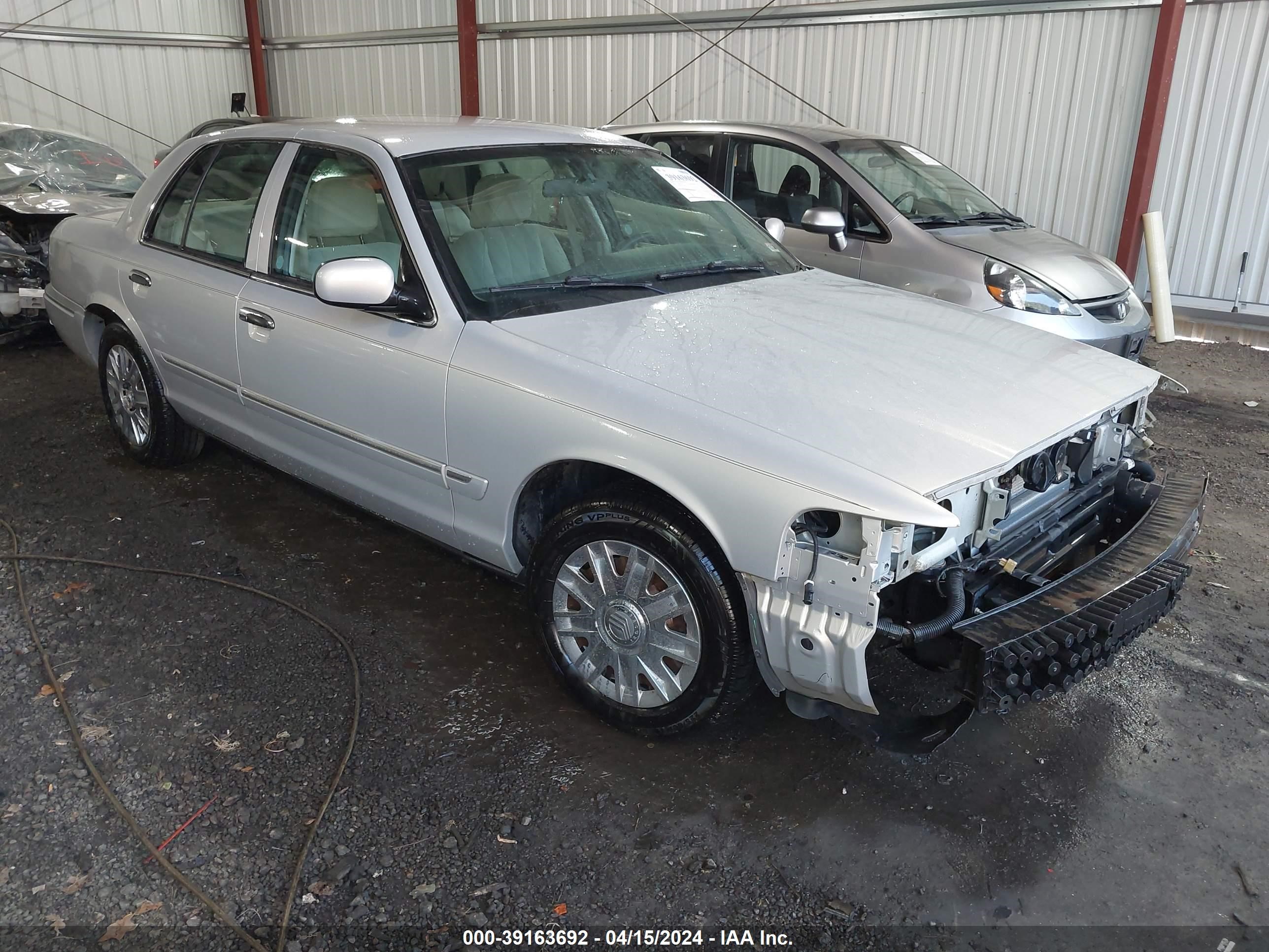 MERCURY GRAND MARQUIS 2008 2mefm74v58x608976