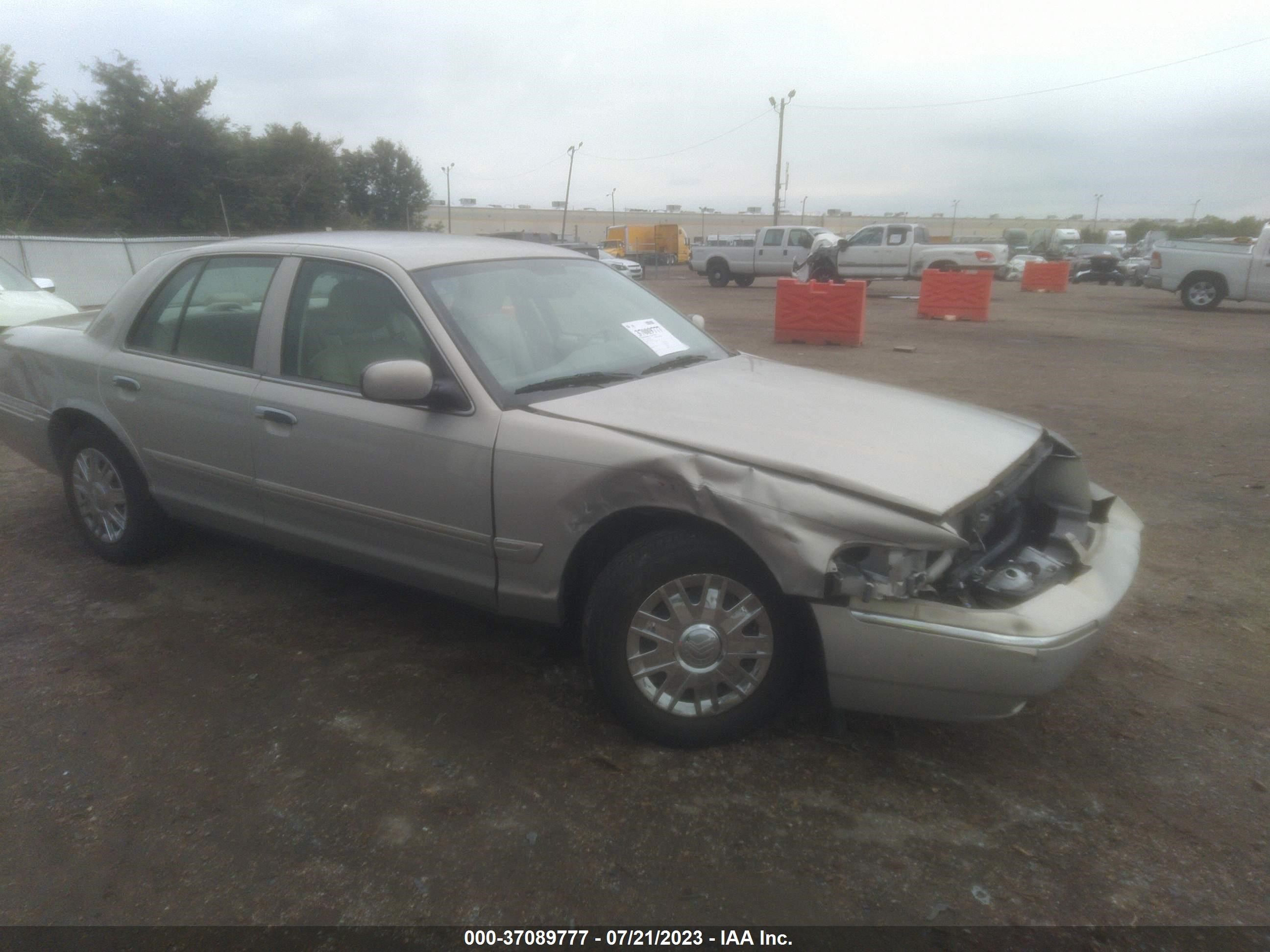 MERCURY GRAND MARQUIS 2006 2mefm74v76x614503