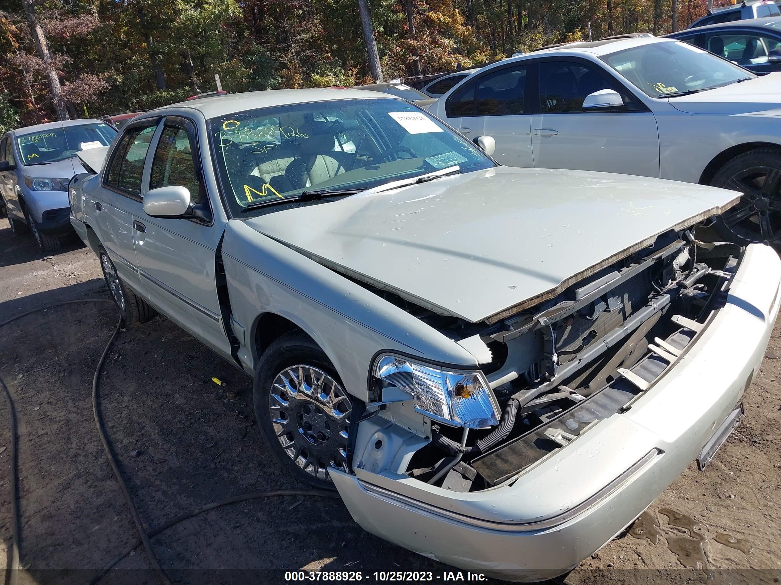 MERCURY GRAND MARQUIS 2005 2mefm74w05x653182