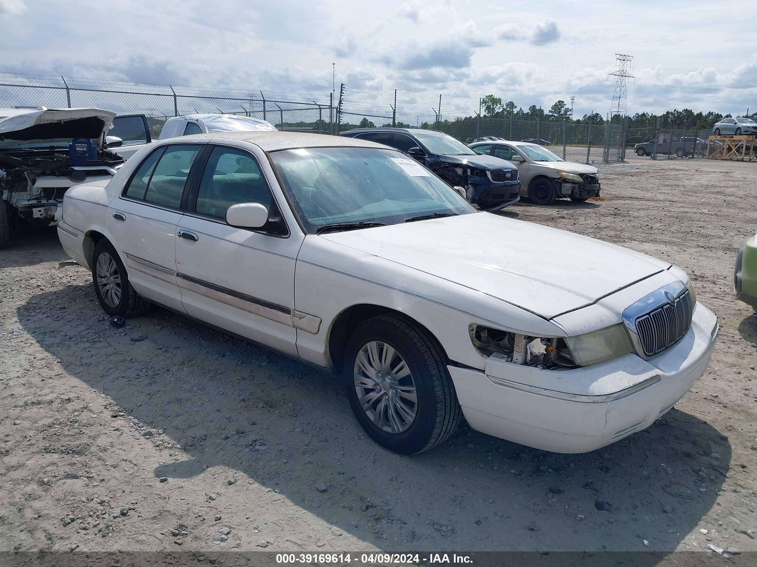 MERCURY GRAND MARQUIS 2000 2mefm74w0yx656605