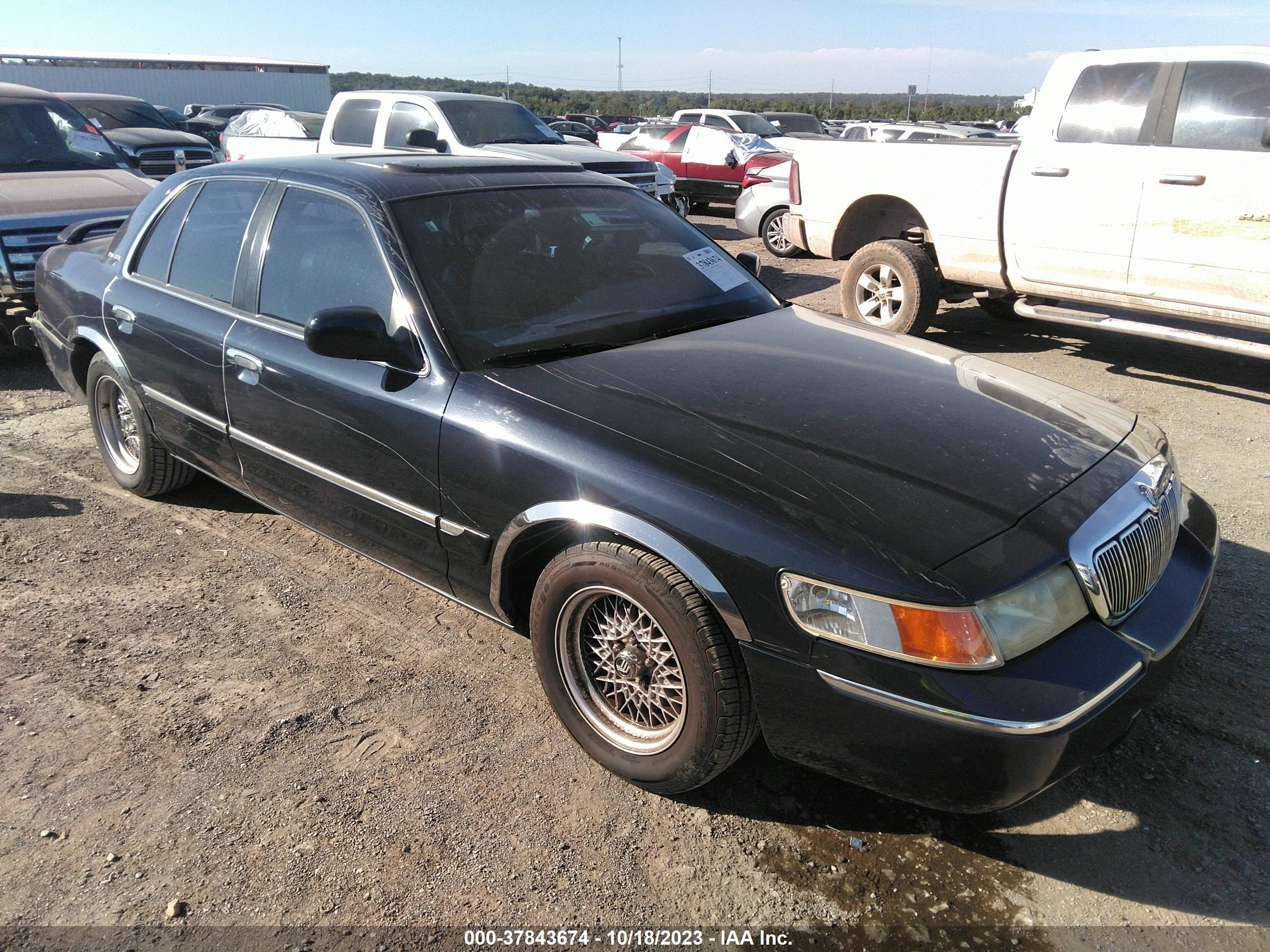 MERCURY GRAND MARQUIS 2001 2mefm74w11x664699