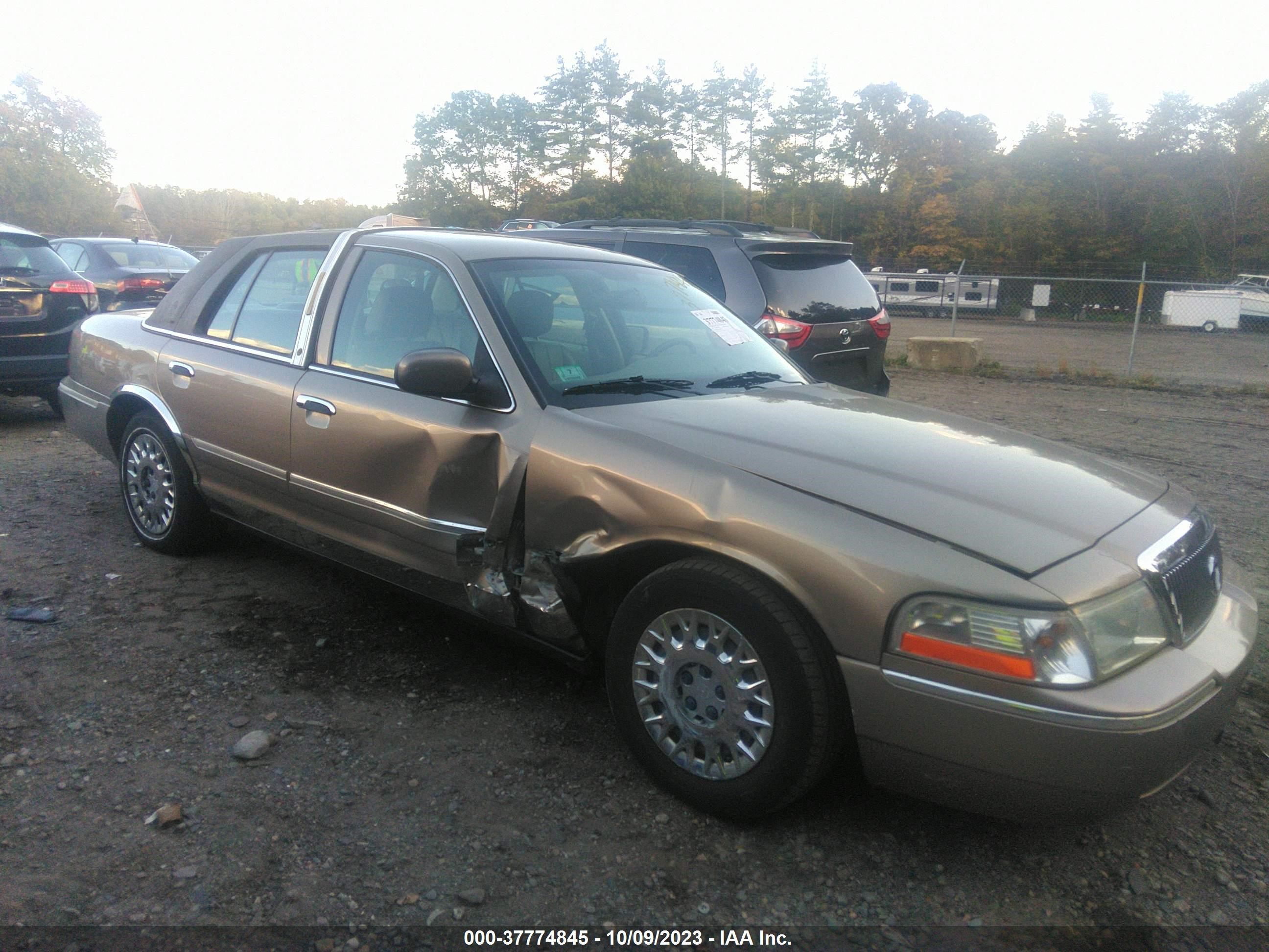 MERCURY GRAND MARQUIS 2004 2mefm74w14x659572