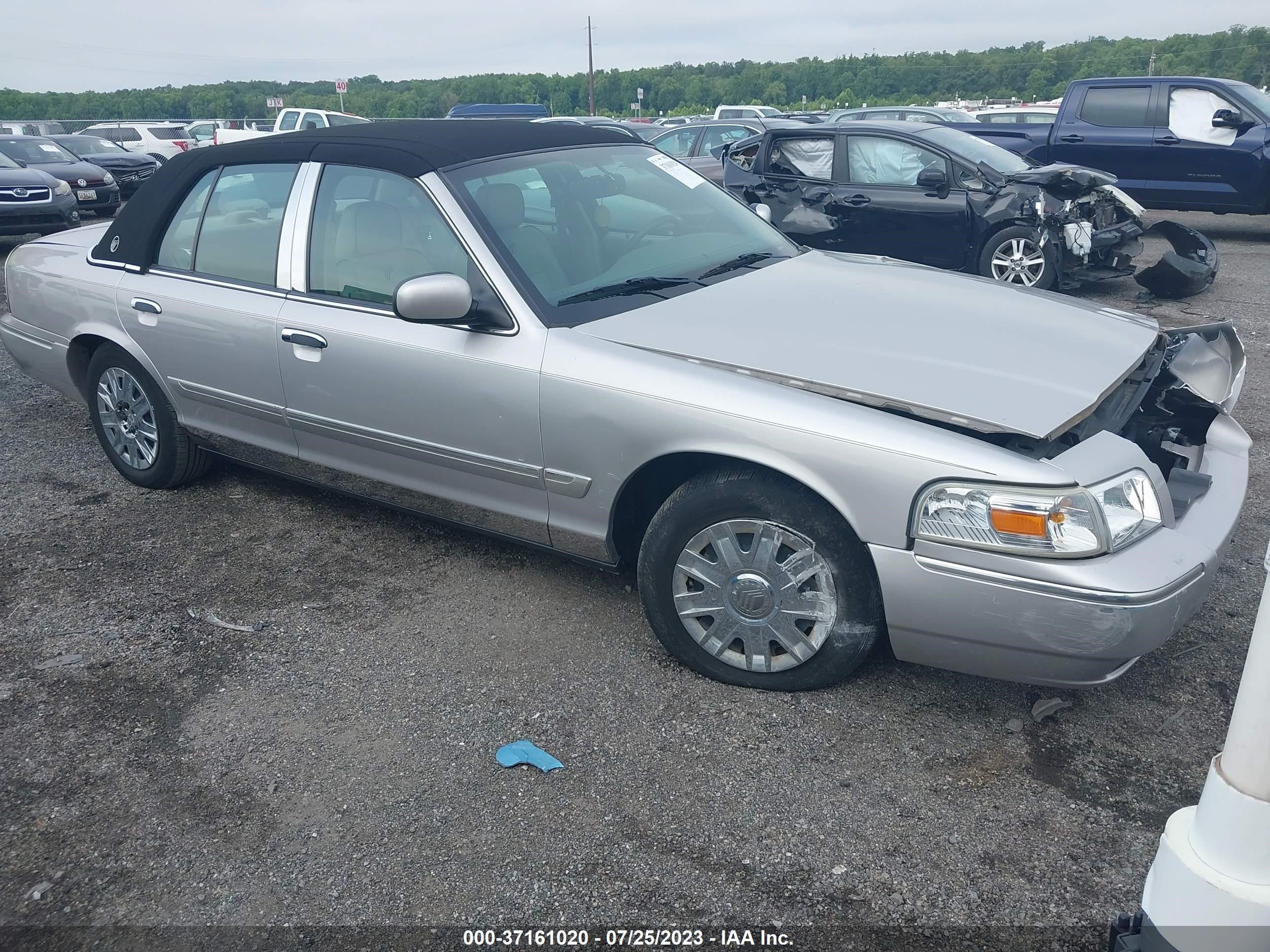 MERCURY GRAND MARQUIS 2007 2mefm74w27x602401