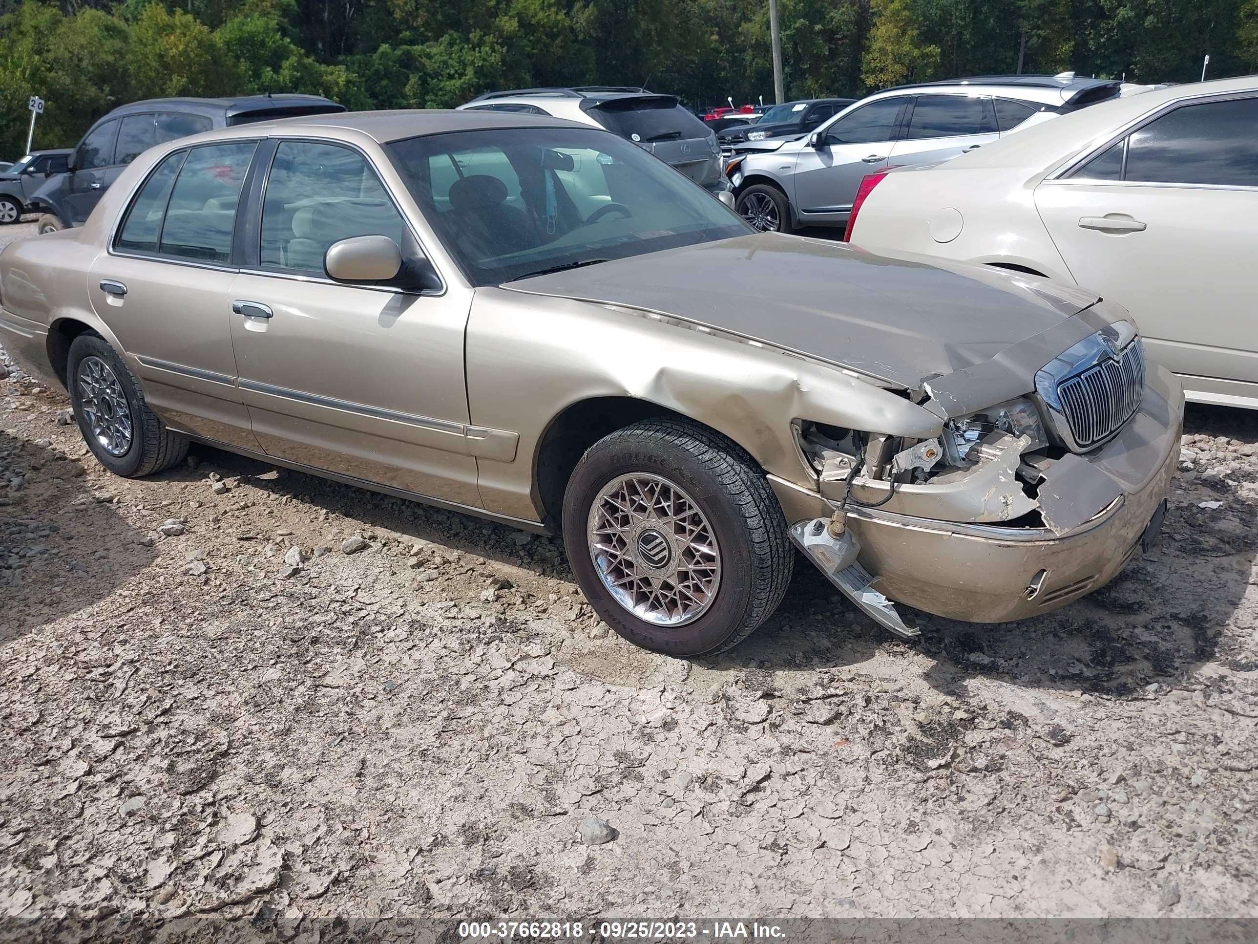 MERCURY GRAND MARQUIS 2000 2mefm74w2yx626165