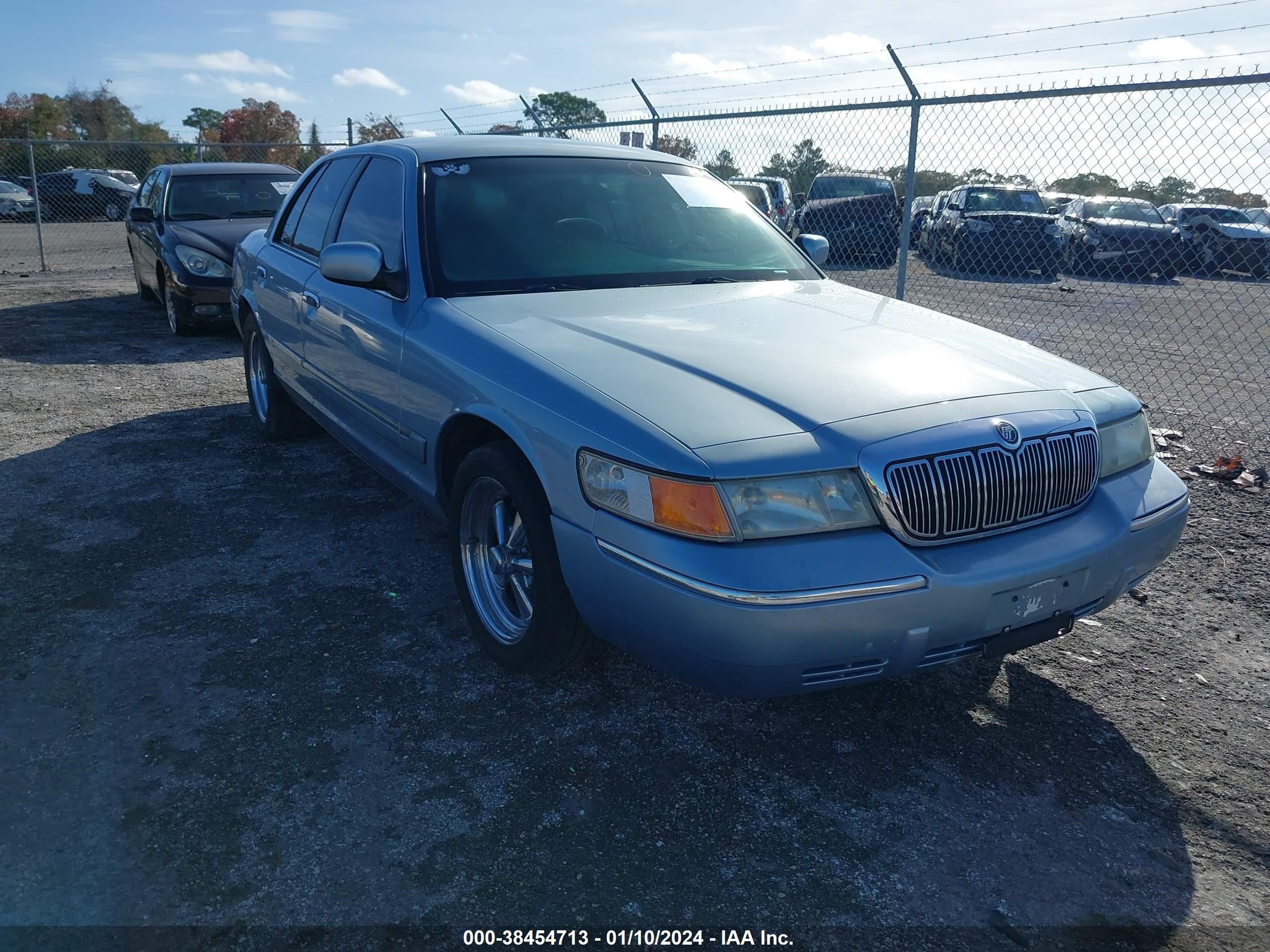 MERCURY GRAND MARQUIS 2001 2mefm74w31x684808