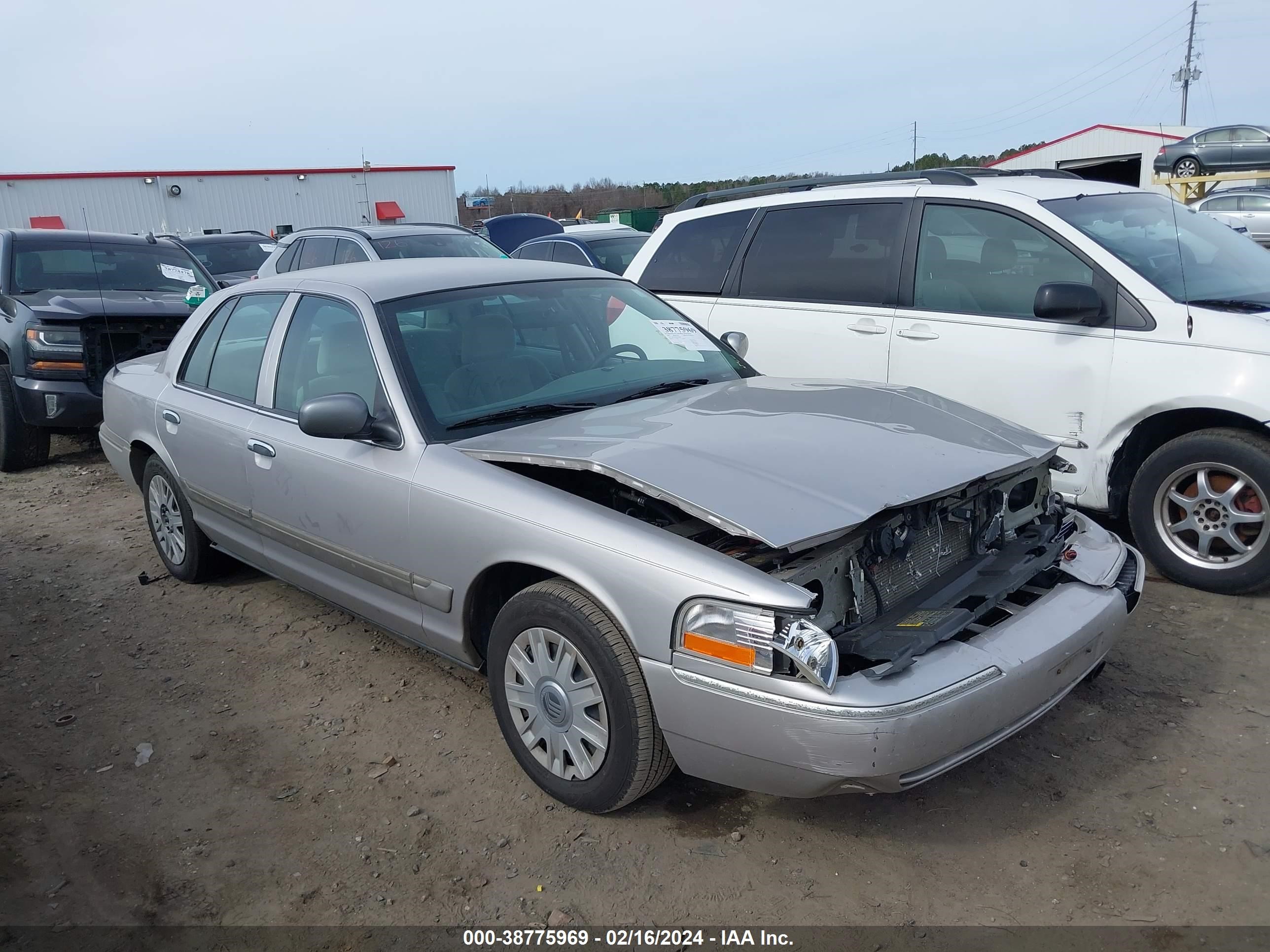 MERCURY GRAND MARQUIS 2005 2mefm74w35x628048