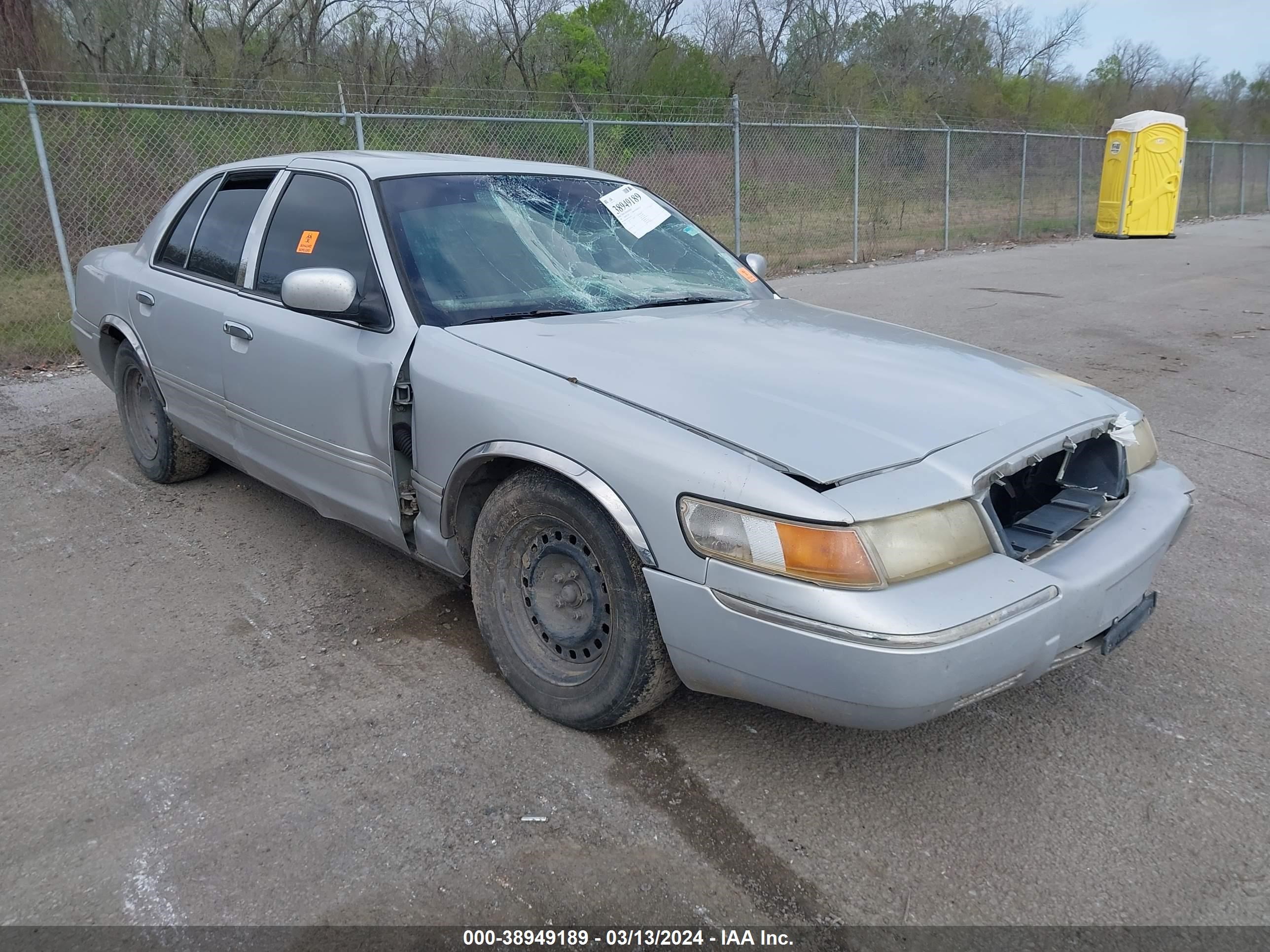 MERCURY GRAND MARQUIS 2000 2mefm74w4yx655148