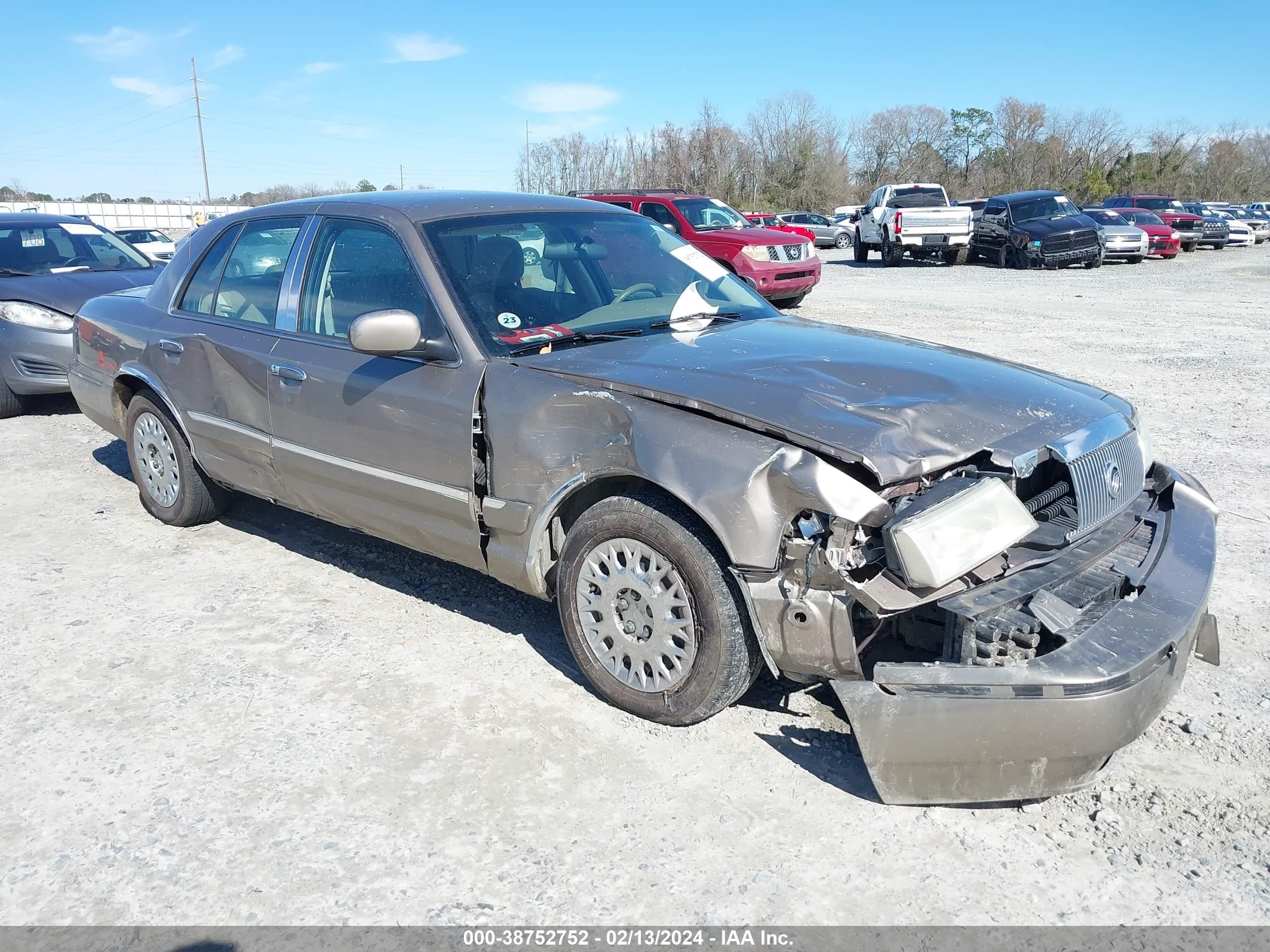 MERCURY GRAND MARQUIS 2004 2mefm74w54x696608