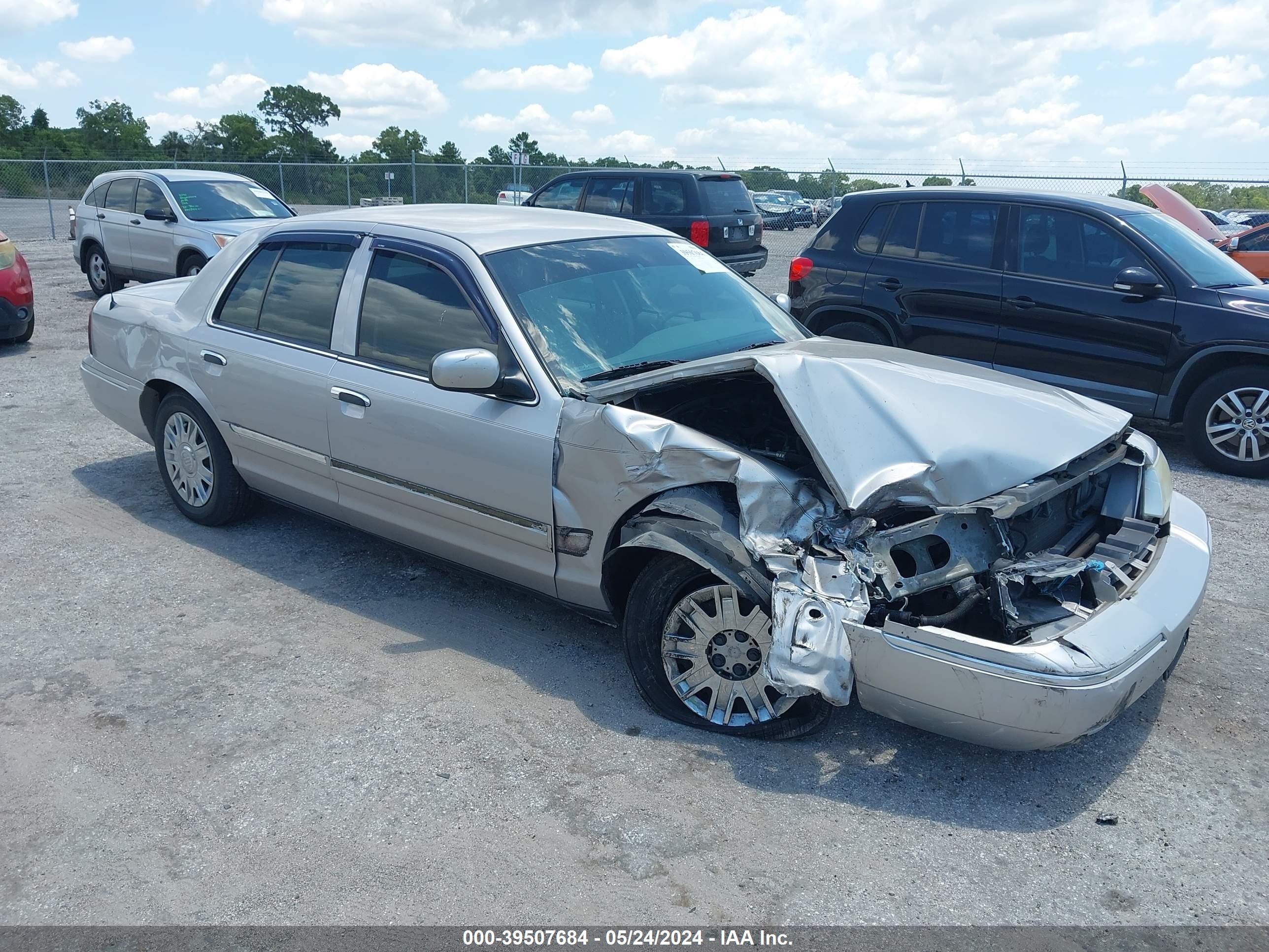 MERCURY GRAND MARQUIS 2005 2mefm74w55x652111