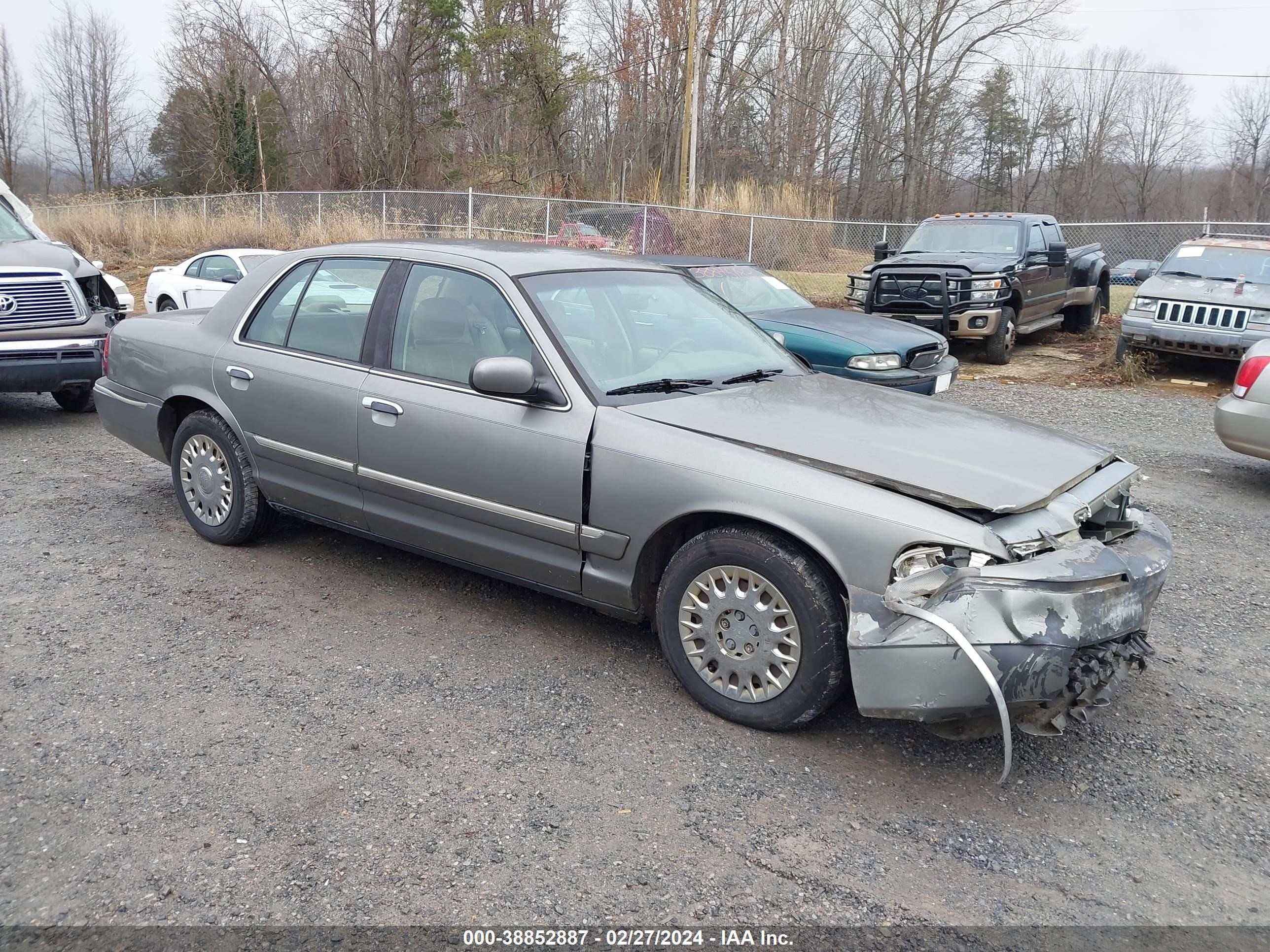 MERCURY GRAND MARQUIS 2003 2mefm74w63x644631