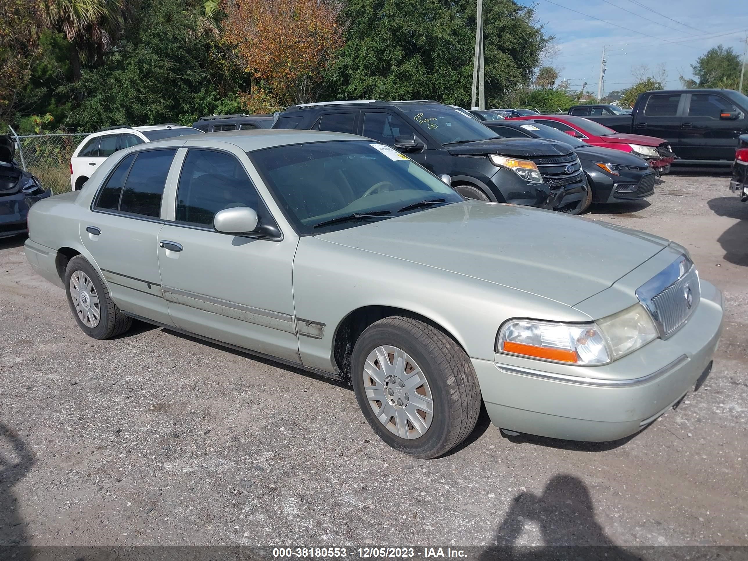 MERCURY GRAND MARQUIS 2004 2mefm74w64x689991