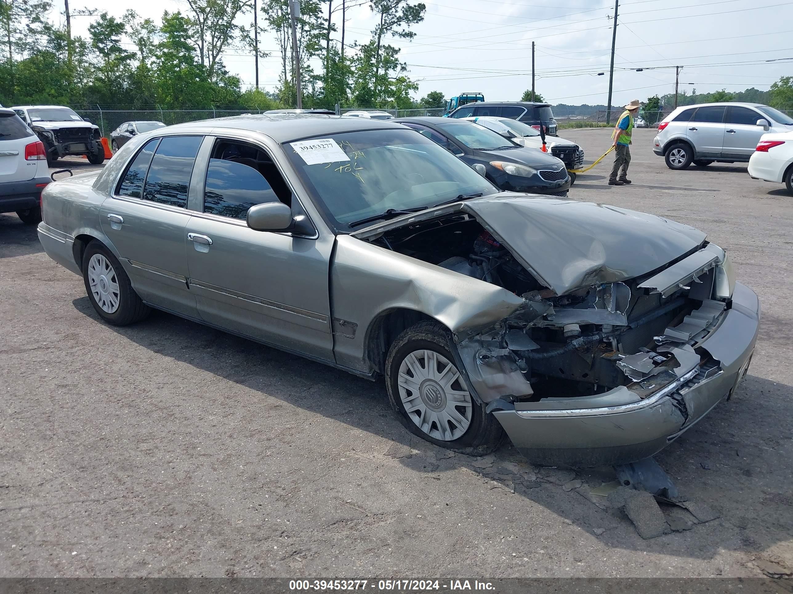 MERCURY GRAND MARQUIS 2004 2mefm74w84x683366