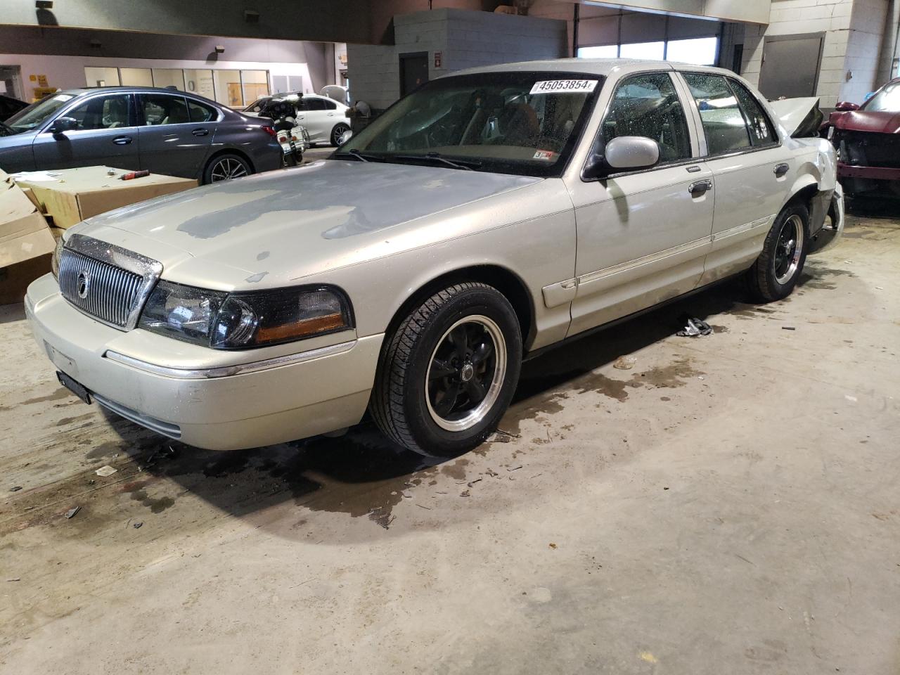 MERCURY GRAND MARQUIS 2004 2mefm74w94x679875