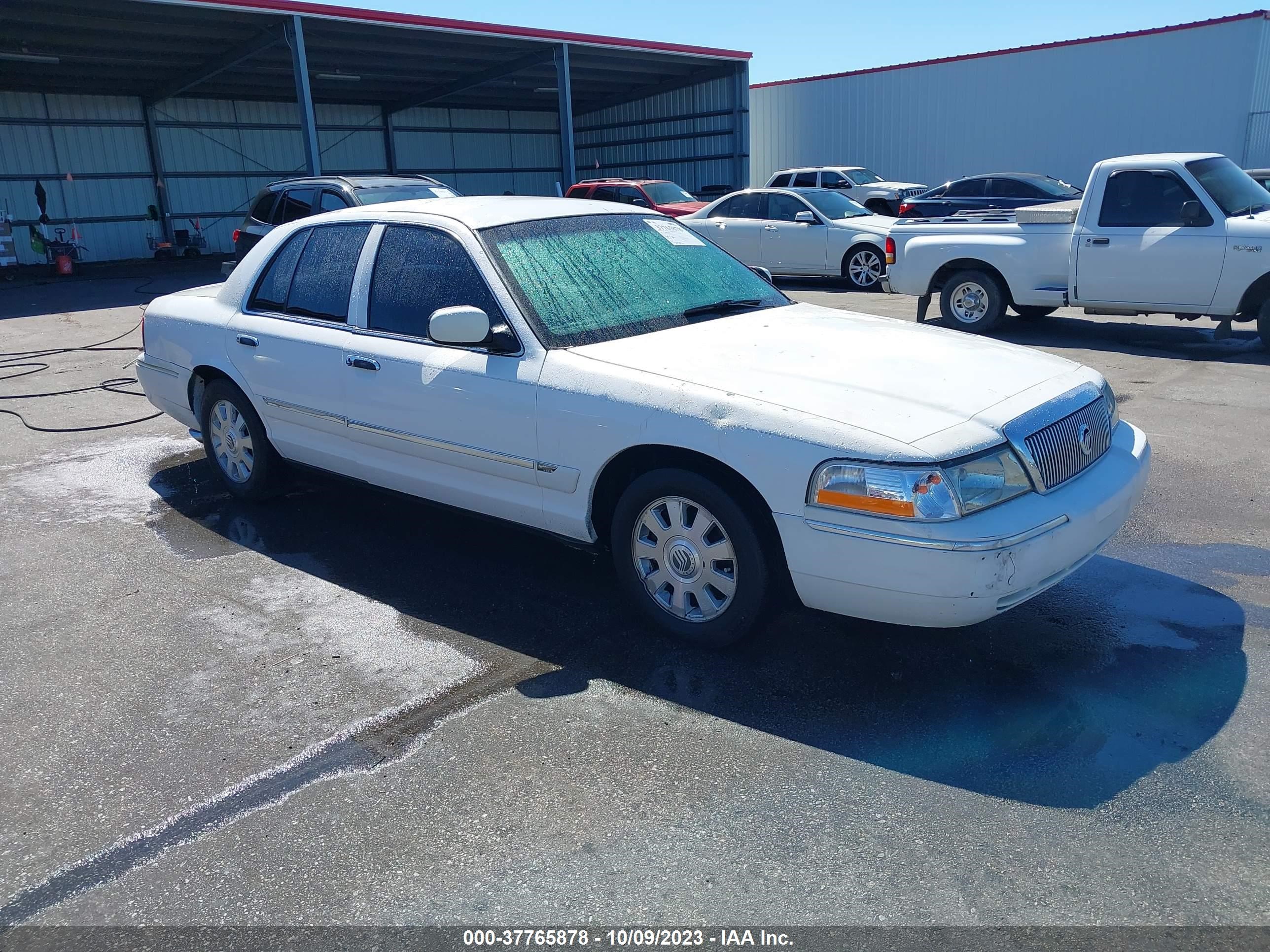 MERCURY GRAND MARQUIS 2004 2mefm74w94x681917