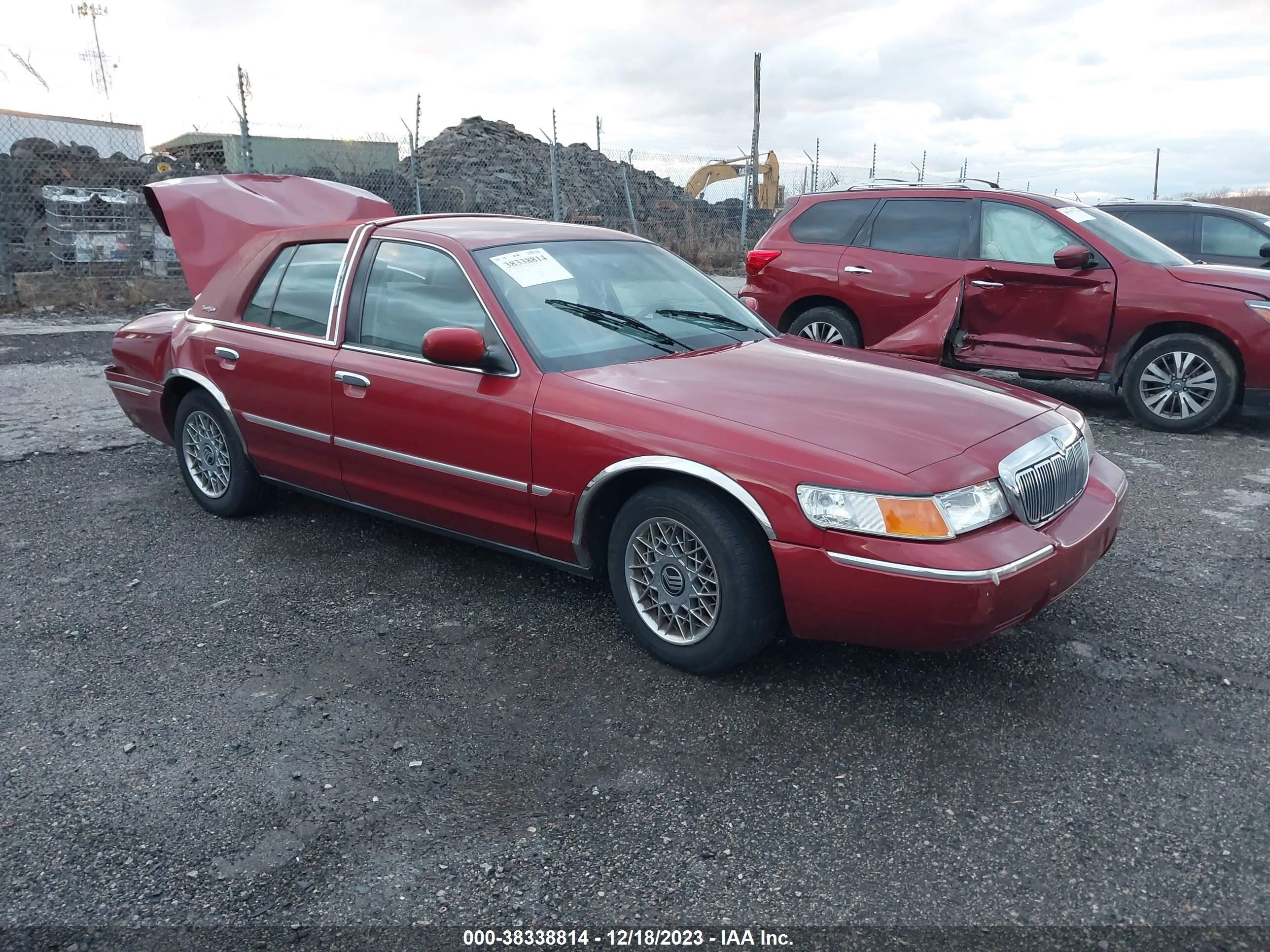 MERCURY GRAND MARQUIS 2000 2mefm74w9yx642282