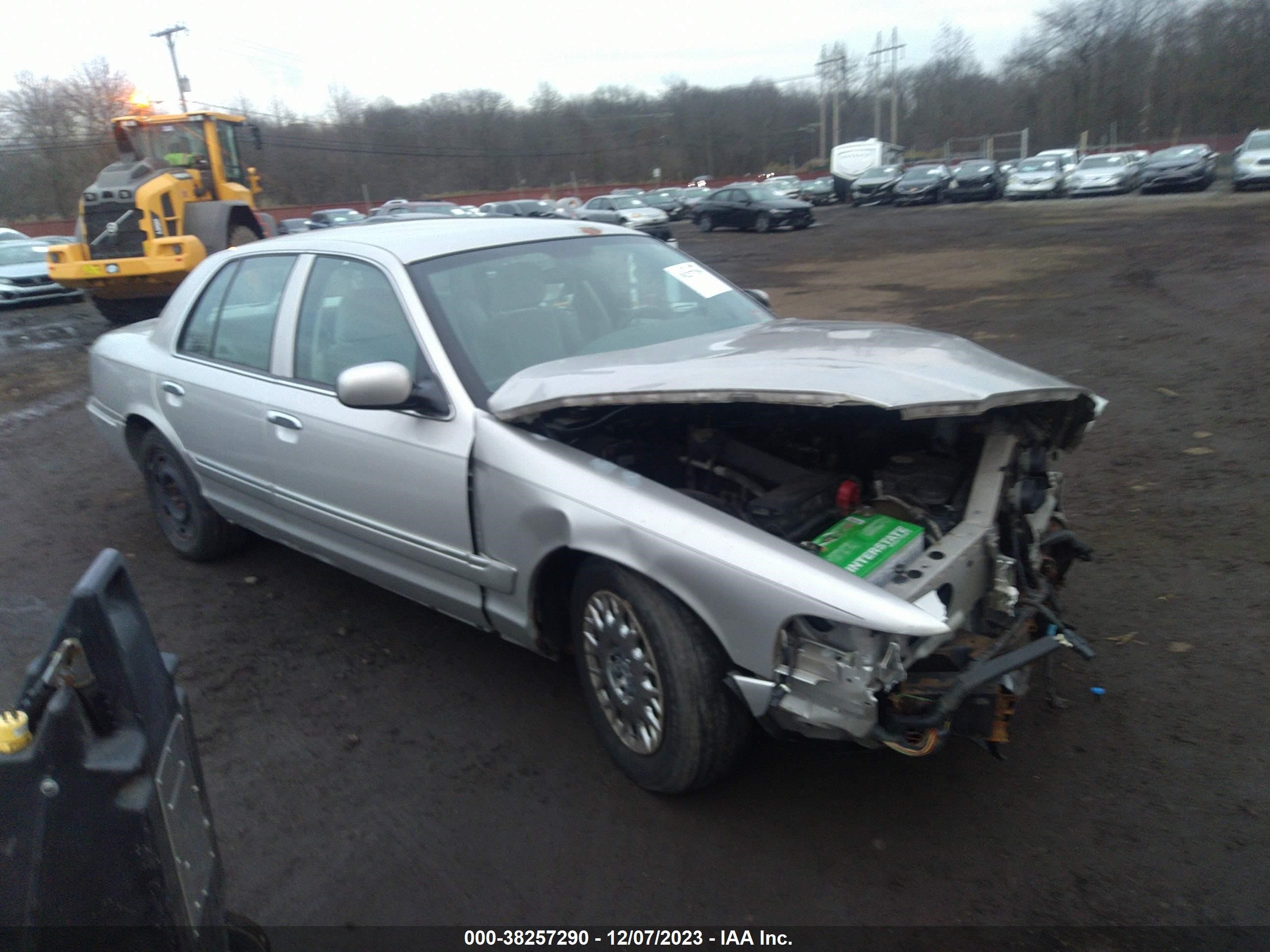 MERCURY GRAND MARQUIS 2003 2mefm74wx3x714101