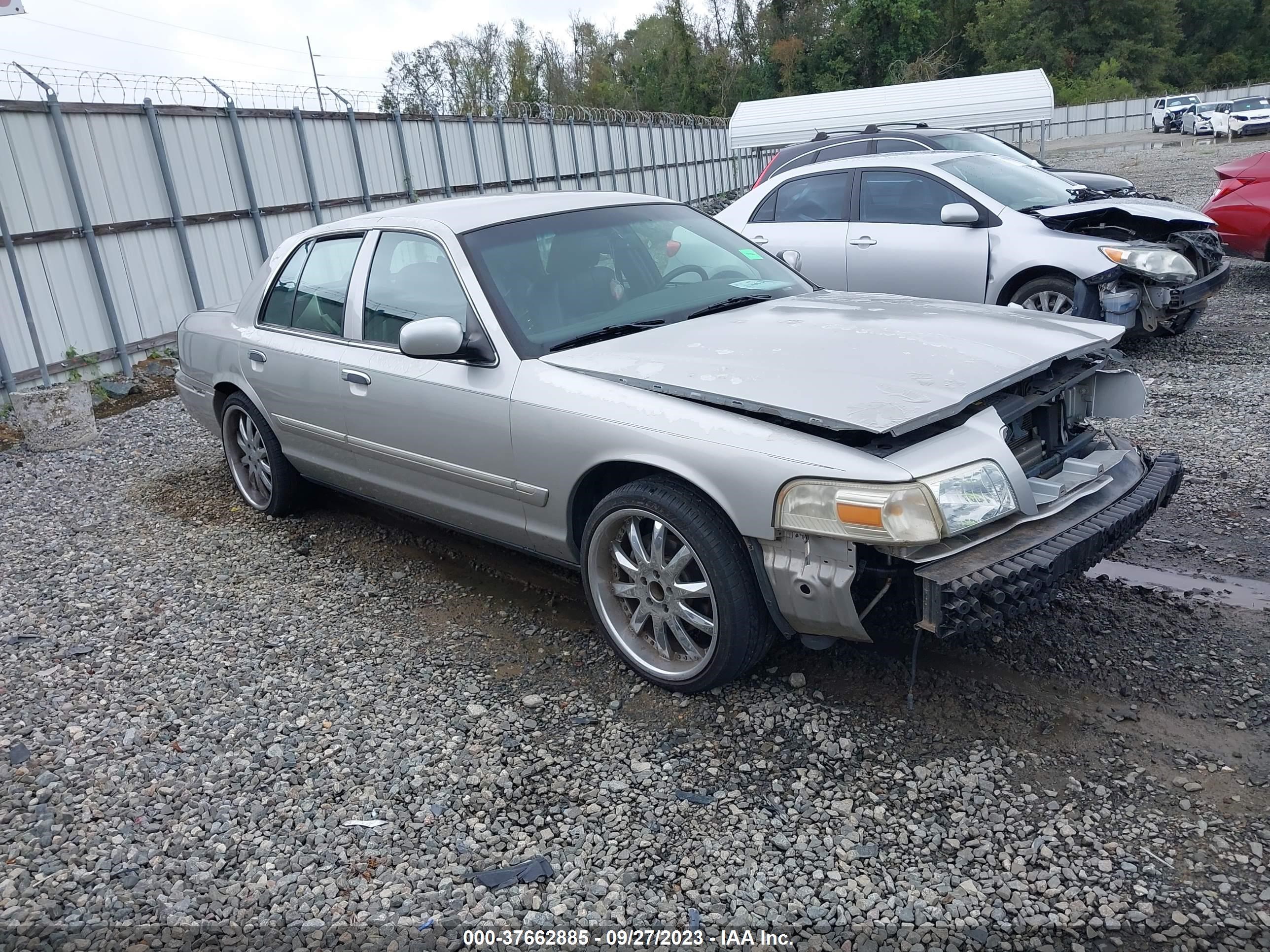 MERCURY GRAND MARQUIS 2006 2mefm75v16x609182