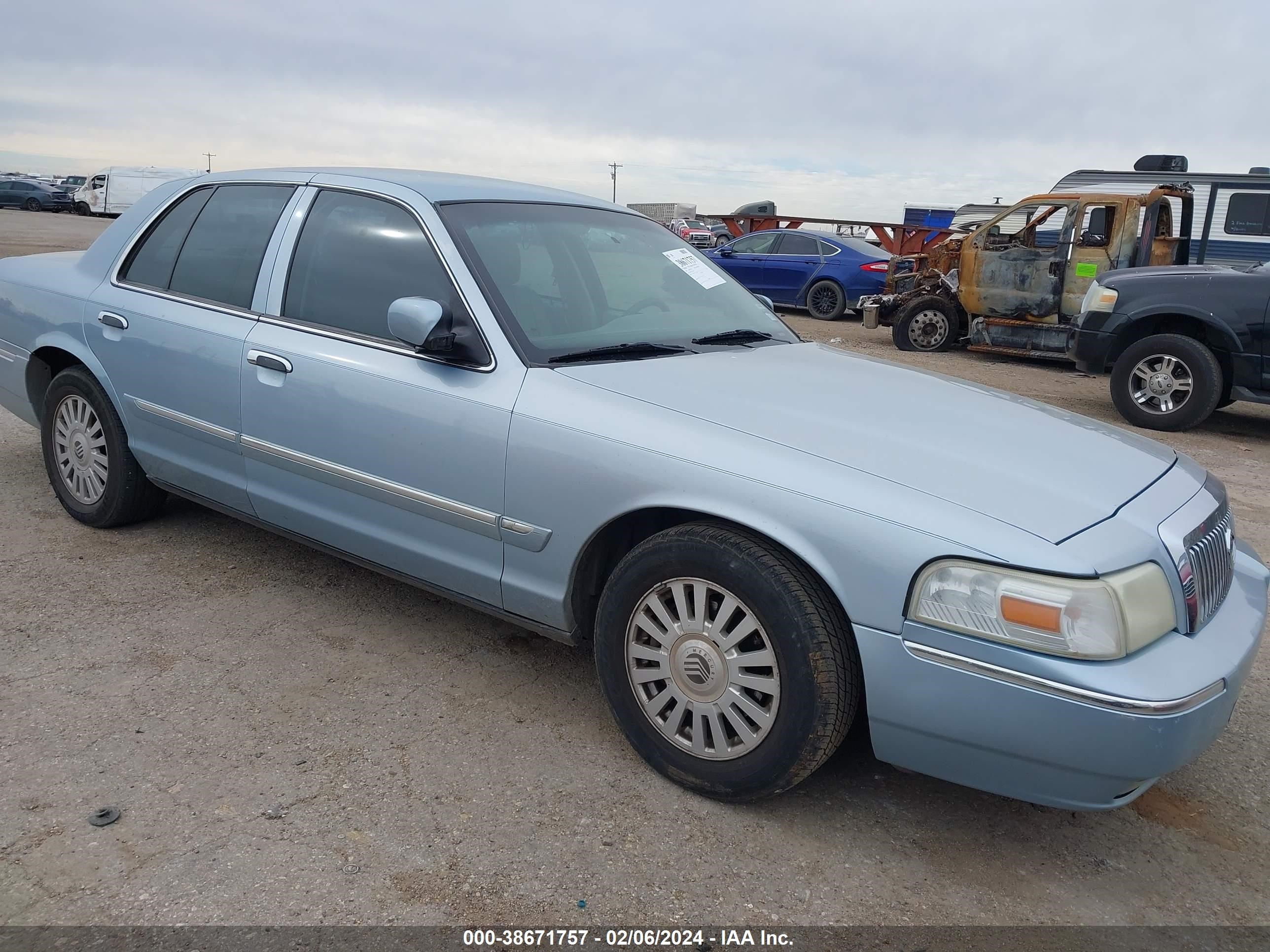 MERCURY GRAND MARQUIS 2007 2mefm75v17x621821