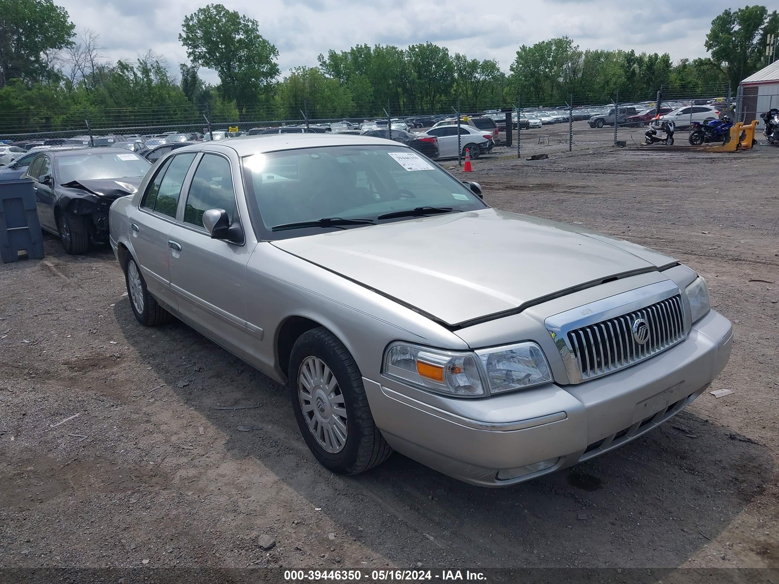 MERCURY GRAND MARQUIS 2008 2mefm75v28x601143