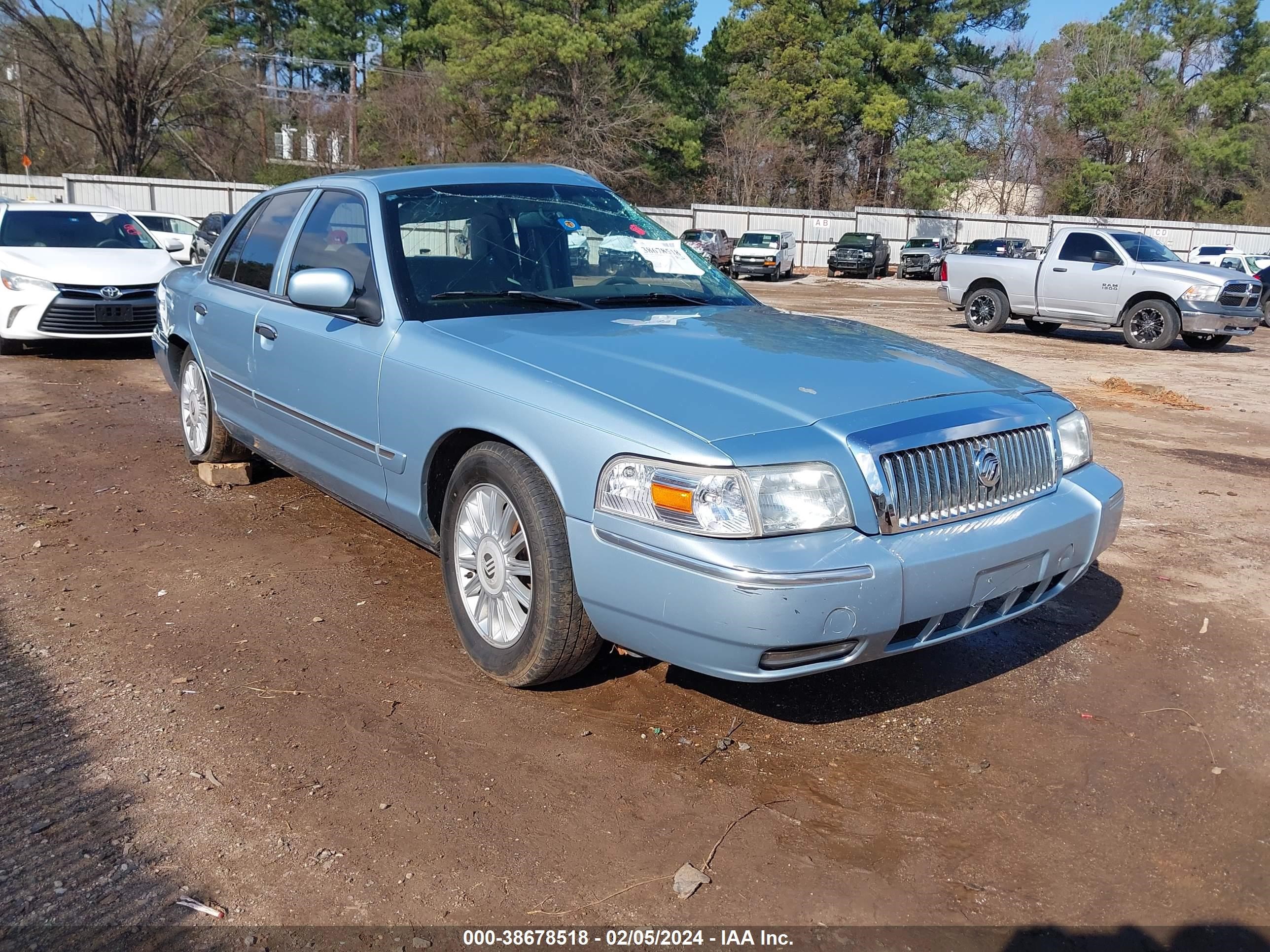 MERCURY GRAND MARQUIS 2008 2mefm75v28x633526