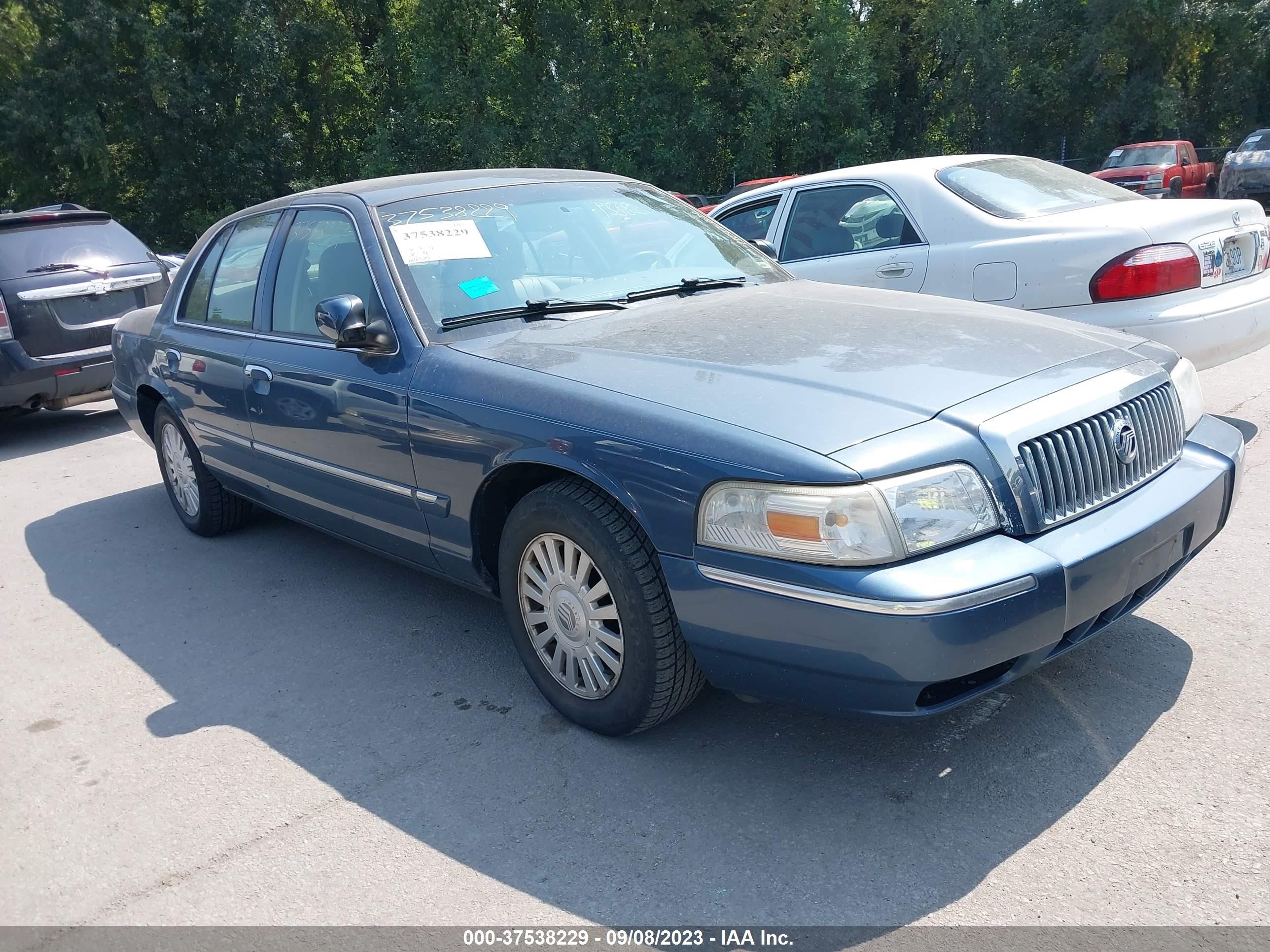 MERCURY GRAND MARQUIS 2008 2mefm75v78x601915