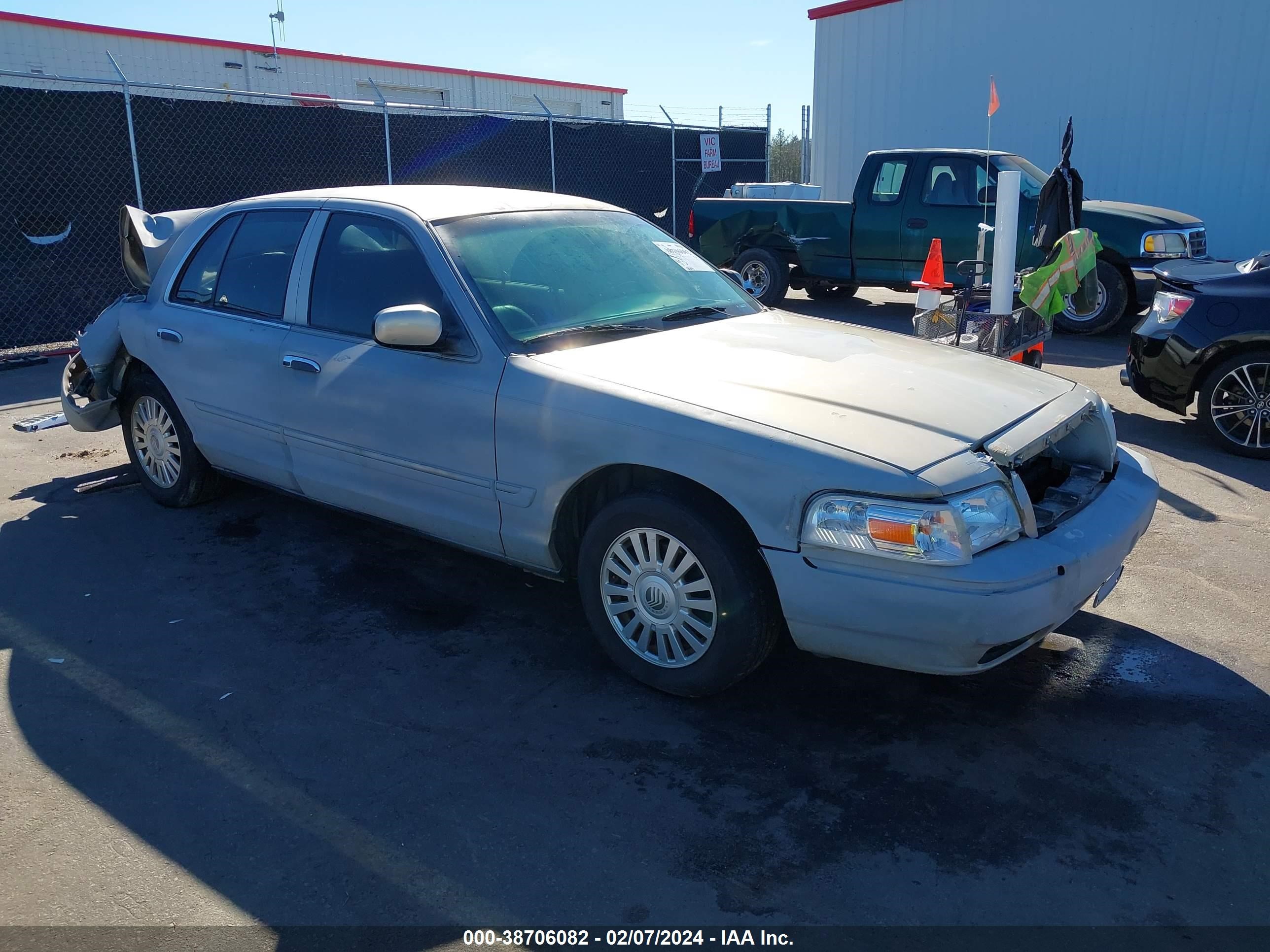 MERCURY GRAND MARQUIS 2007 2mefm75v87x626501