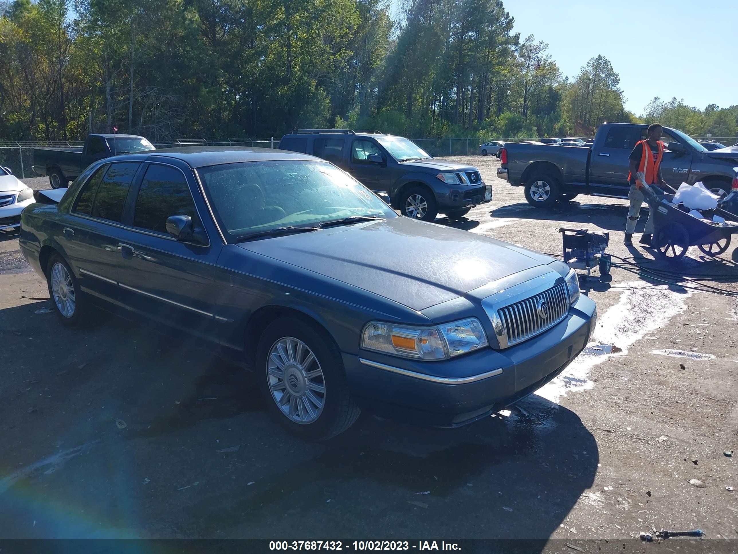 MERCURY GRAND MARQUIS 2008 2mefm75v98x659119