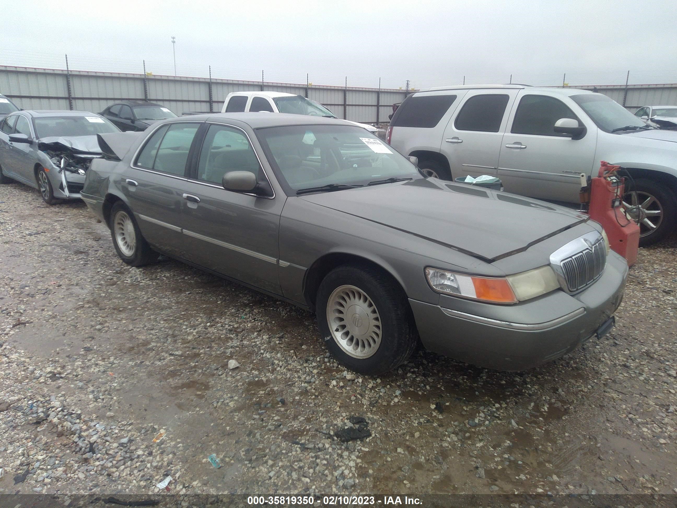 MERCURY GRAND MARQUIS 2001 2mefm75w21x648557