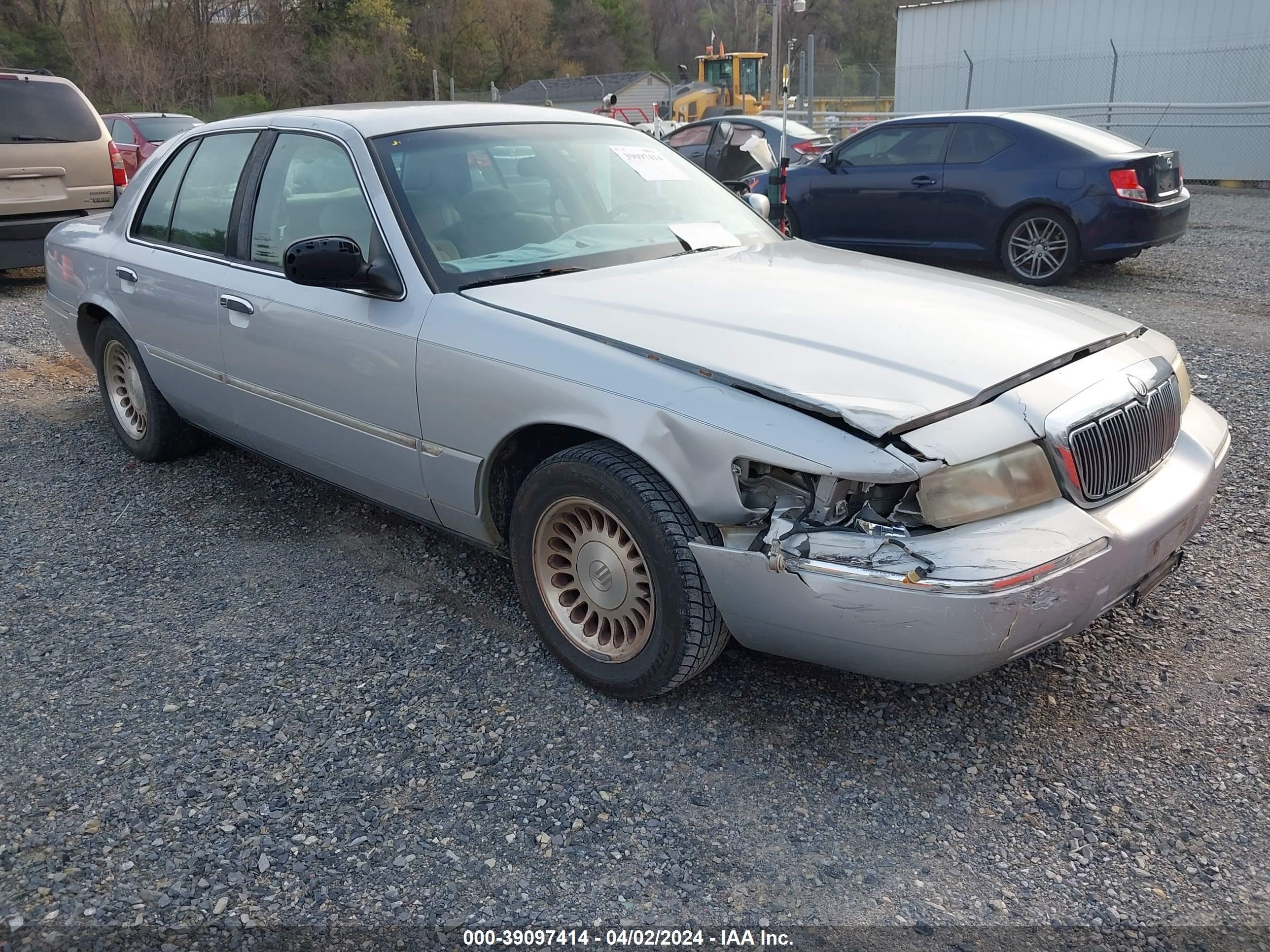 MERCURY GRAND MARQUIS 2001 2mefm75w41x697159