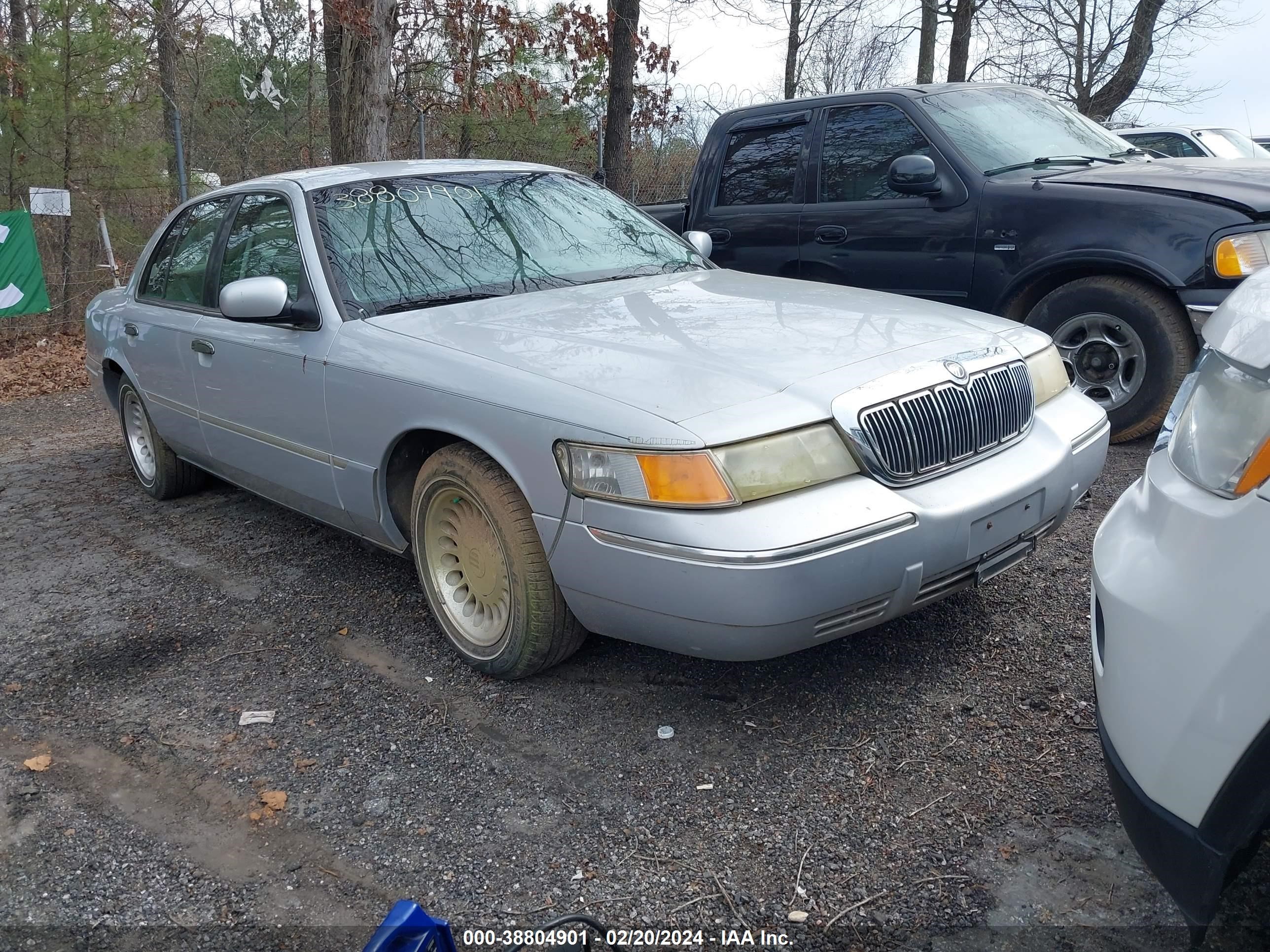 MERCURY GRAND MARQUIS 2001 2mefm75w51x616959