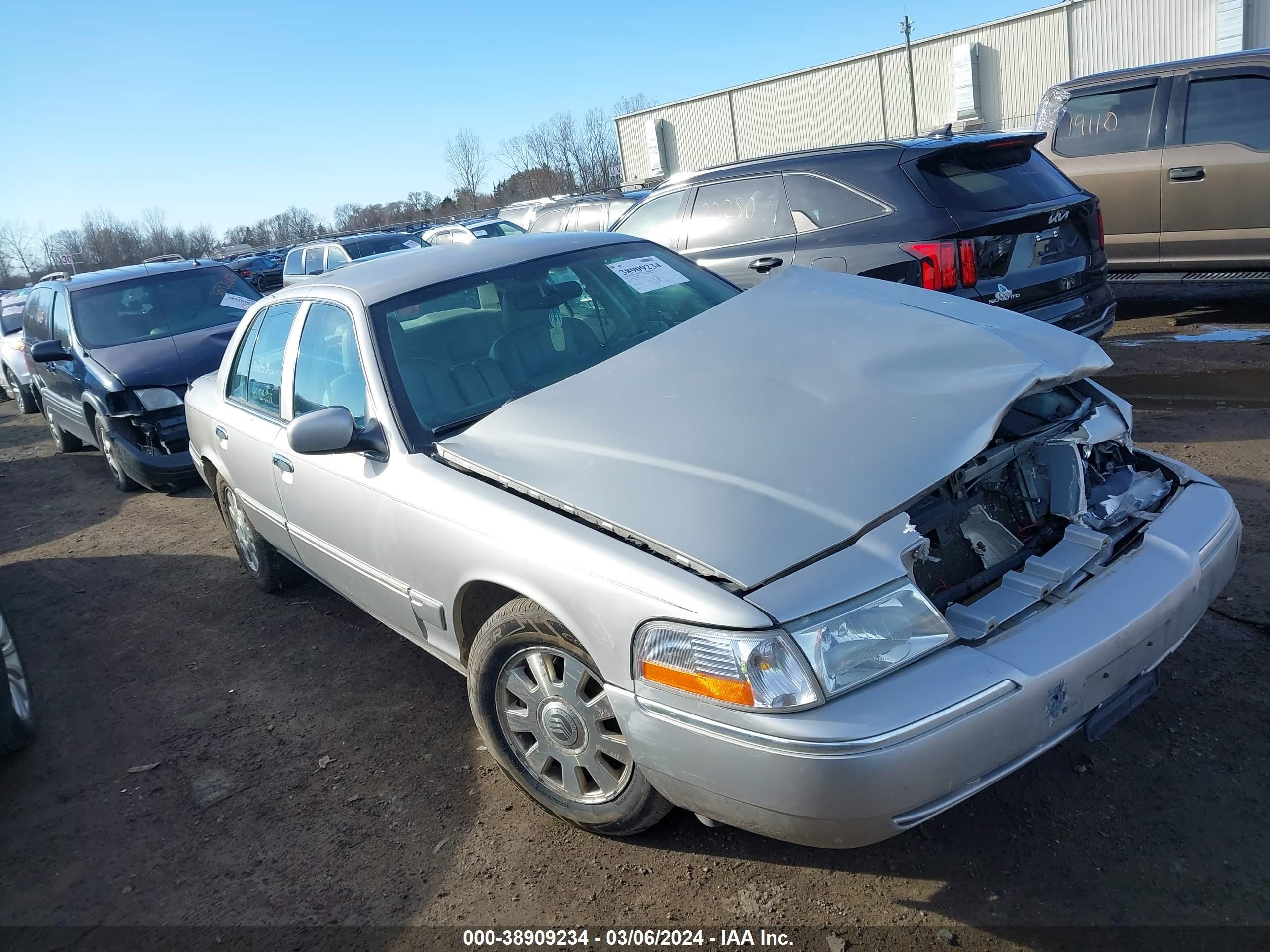 MERCURY GRAND MARQUIS 2005 2mefm75w55x640460