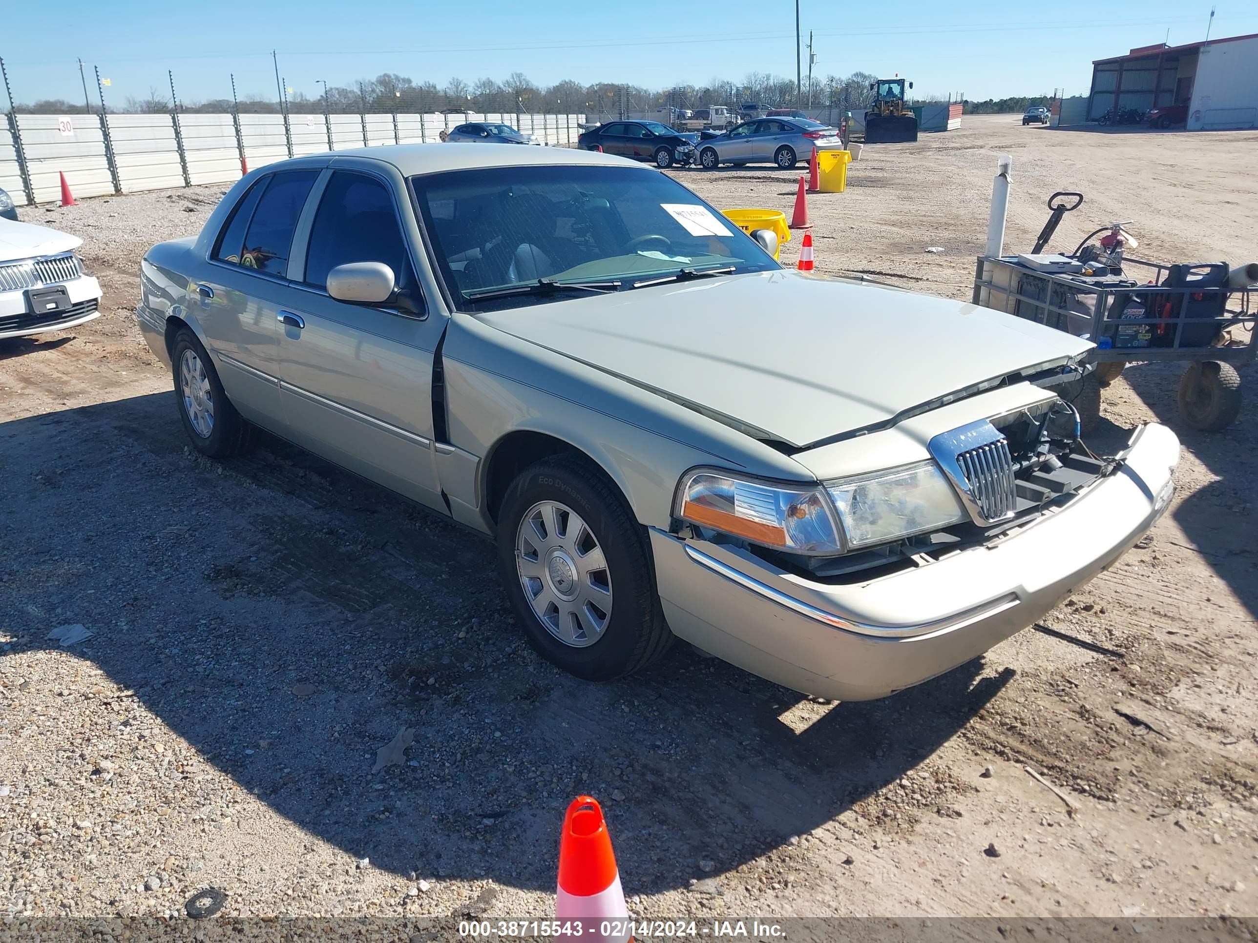 MERCURY GRAND MARQUIS 2004 2mefm75w74x695216